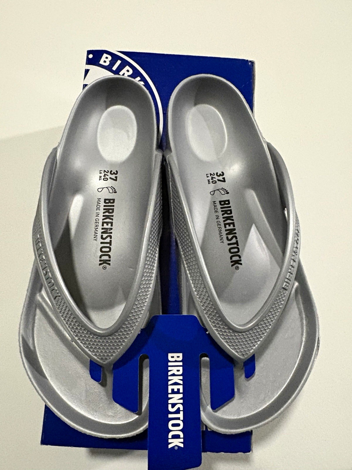 Birkenstock Women’s Silver EVA Thong Sandals Slip-On Regular Width EU 37 US 6