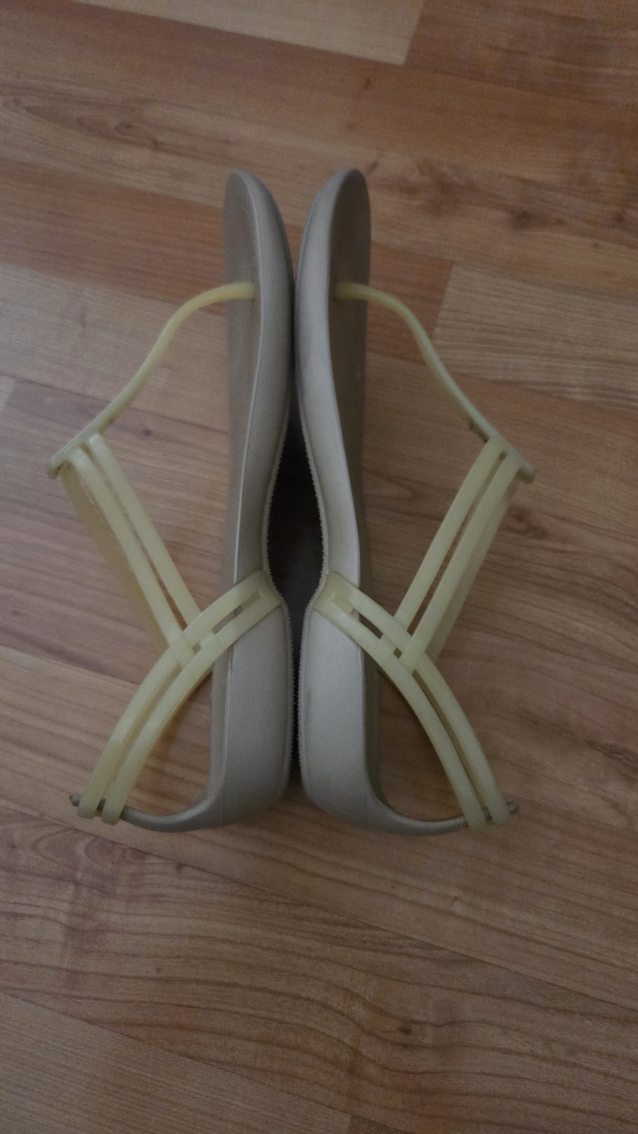 CROCS Sandal Womens Sz 9 Isabella T-Strap Thong Iconic Comfort Jelly Light Tan