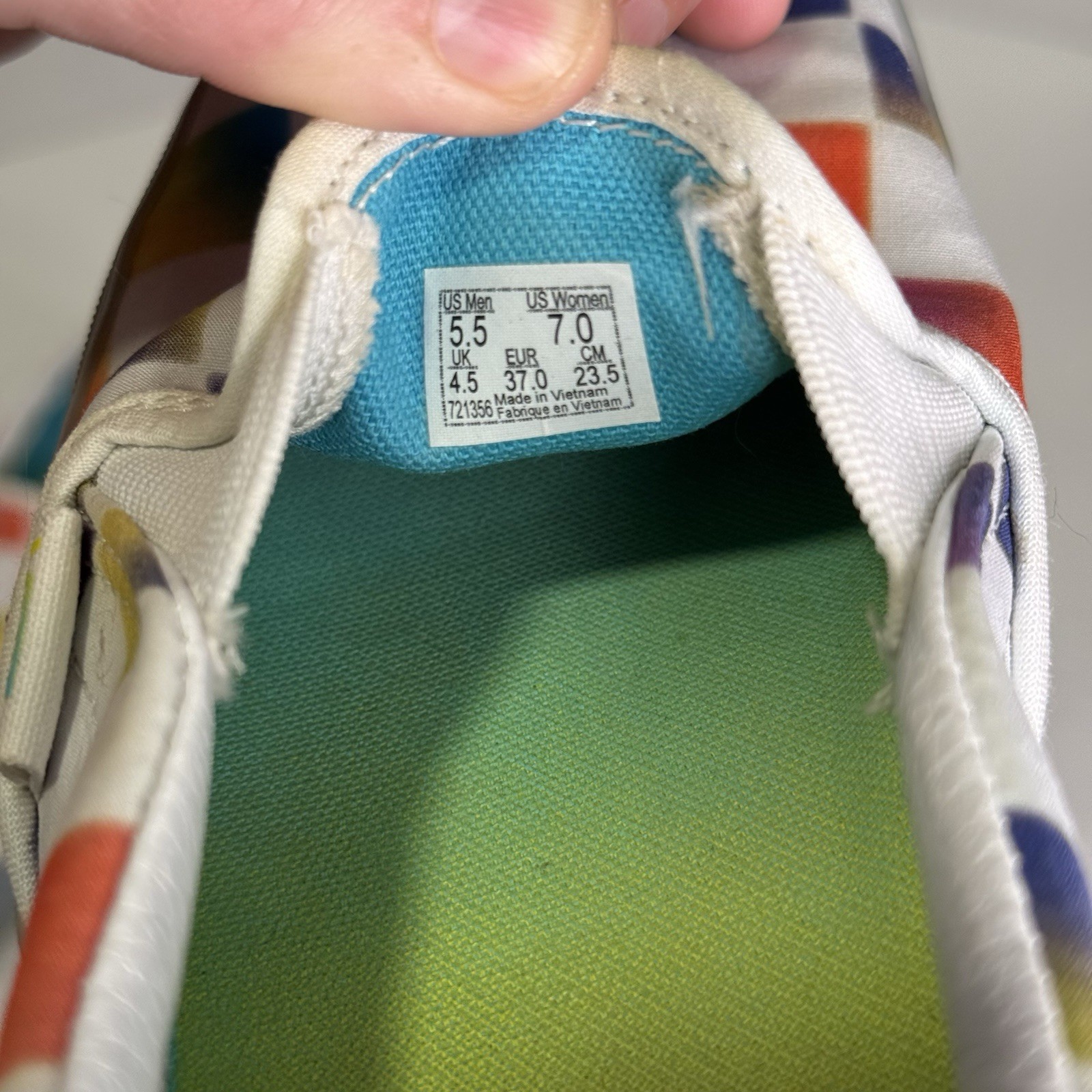 Vans Classic Slip-On «Cultivate Care» Rainbow Checks Men Sz 5.5 Women Sz 7