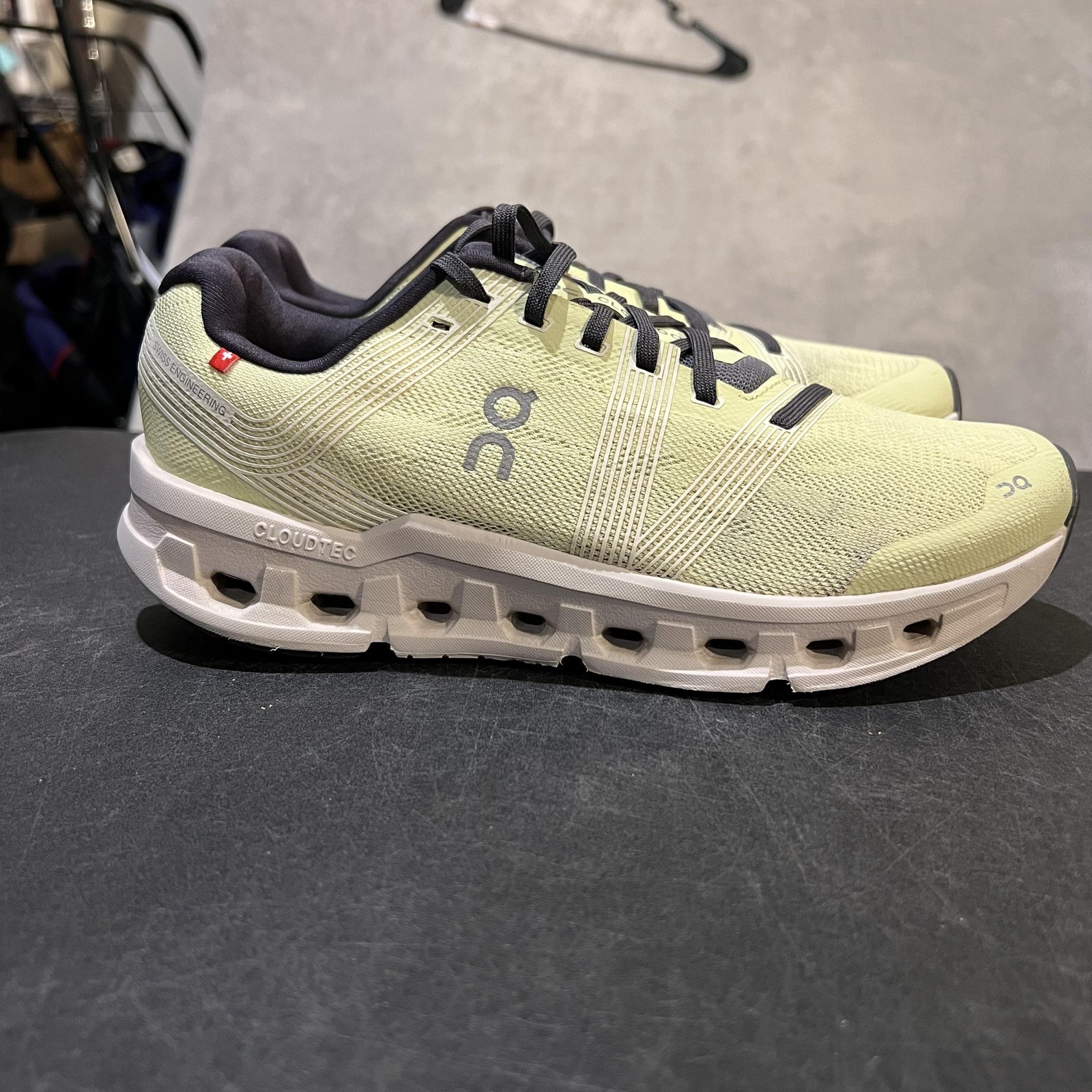 On Cloudgo Shoes Womens 9 Yellow CloudTec Cushioned Running Sneakers Athletic