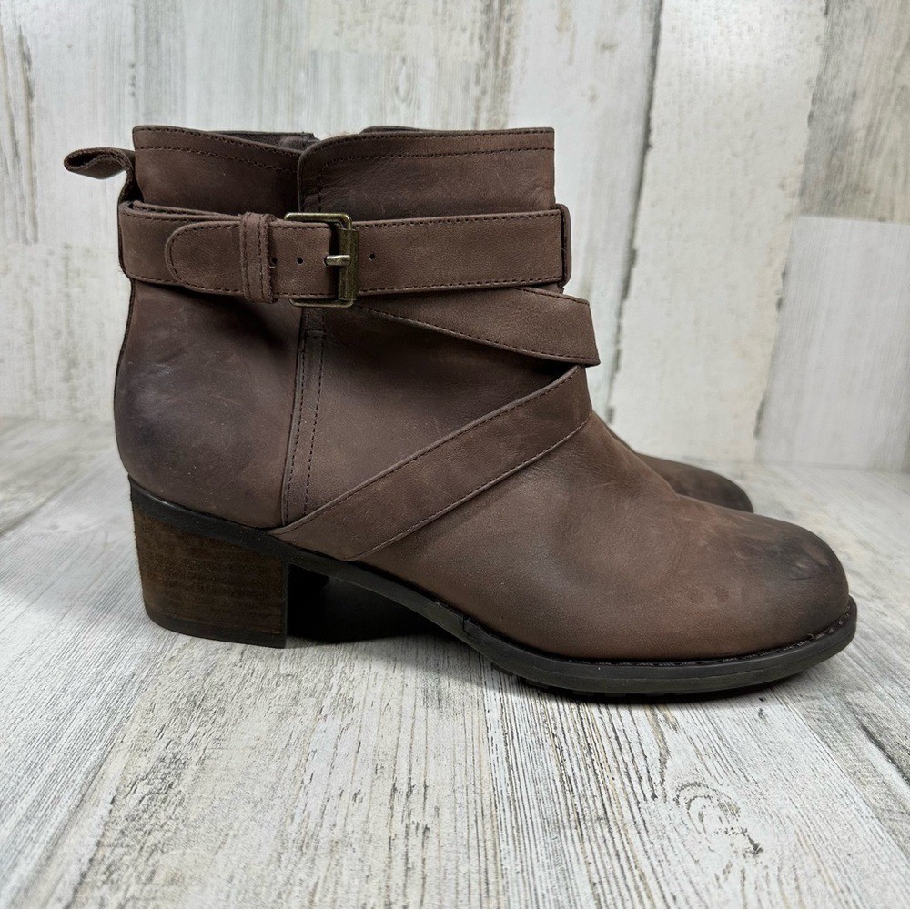 Tara M. Brown Leather Ankle Boots Women’s 8 with Straps Buckle Detail