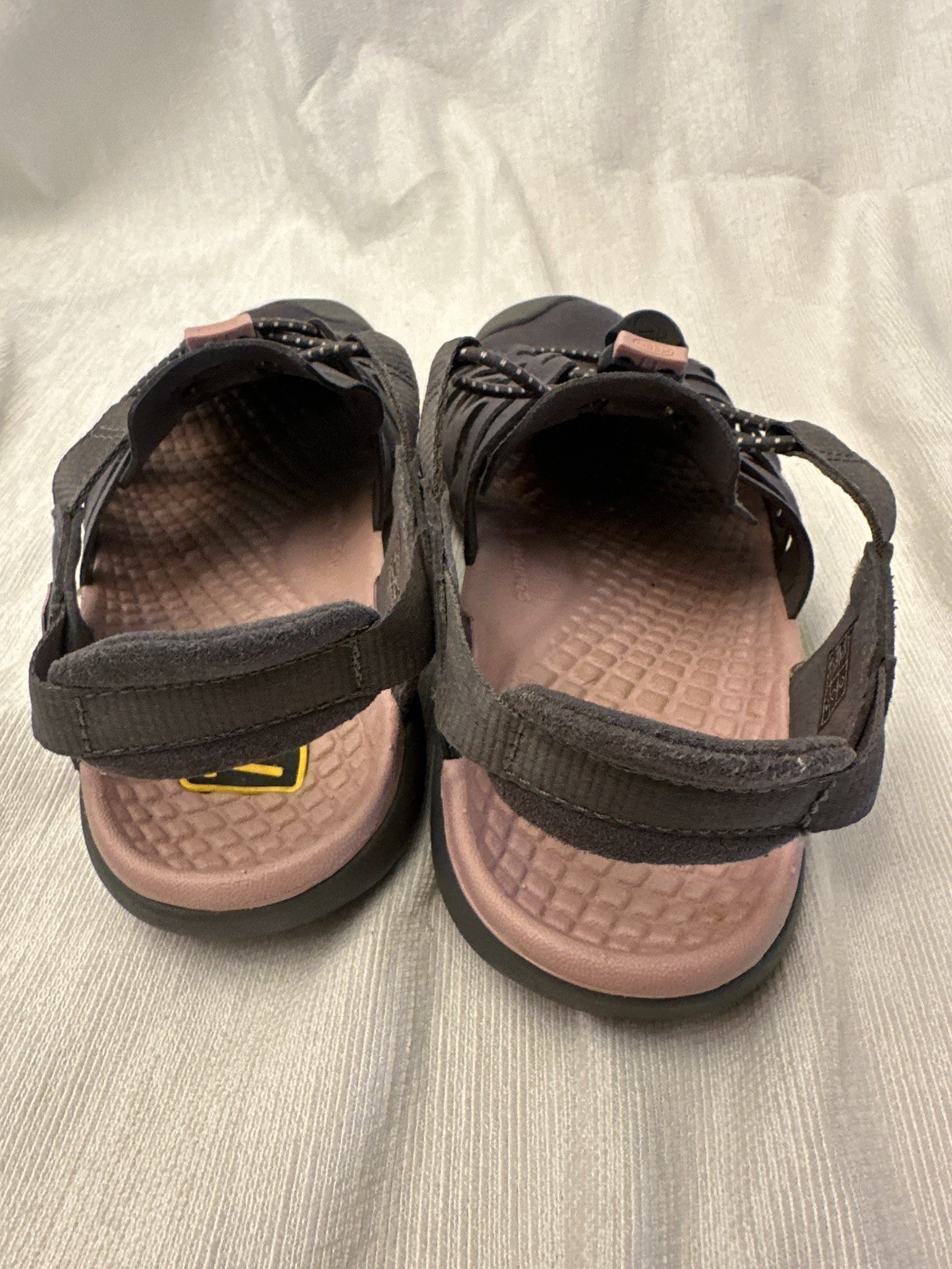 Keen Cypress Sandals Gray Pink Women’s Size 7
