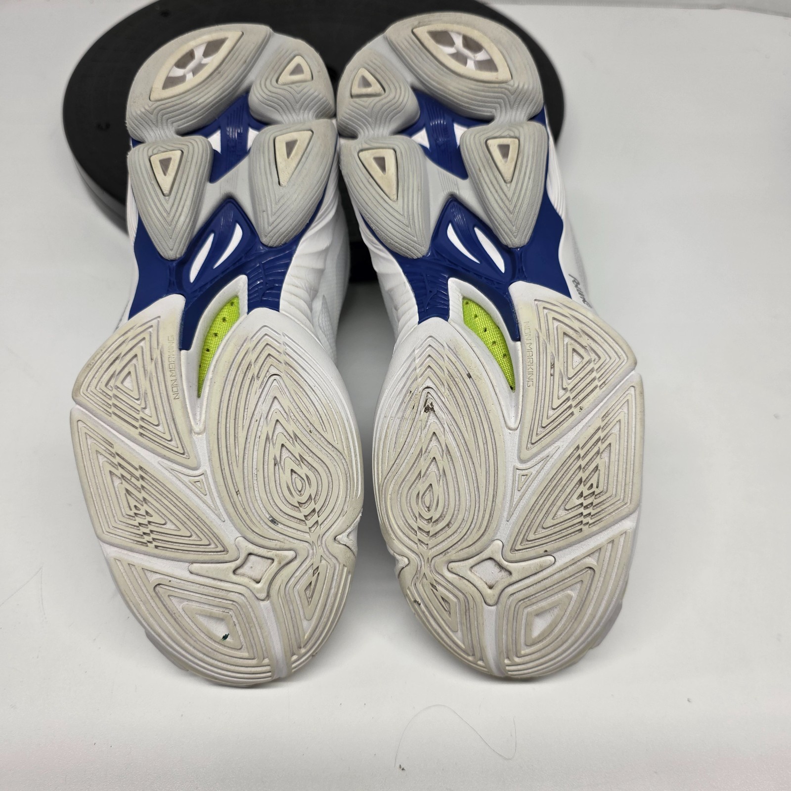 Mizuno Volleyball Shoes Women’s Sz 8 White Blue Wave Lightning Z6 Gym Indoor
