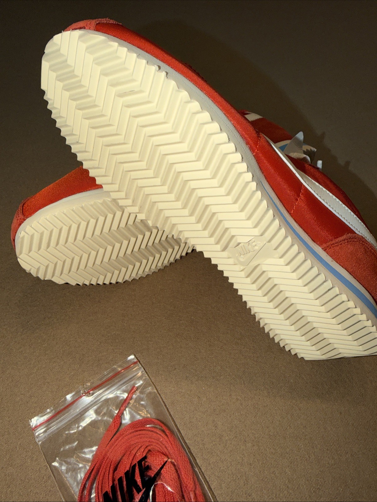 Nike Women’s Cortez Picante Red White Lace Up Casual Sneakers DZ2795-601 Size 8