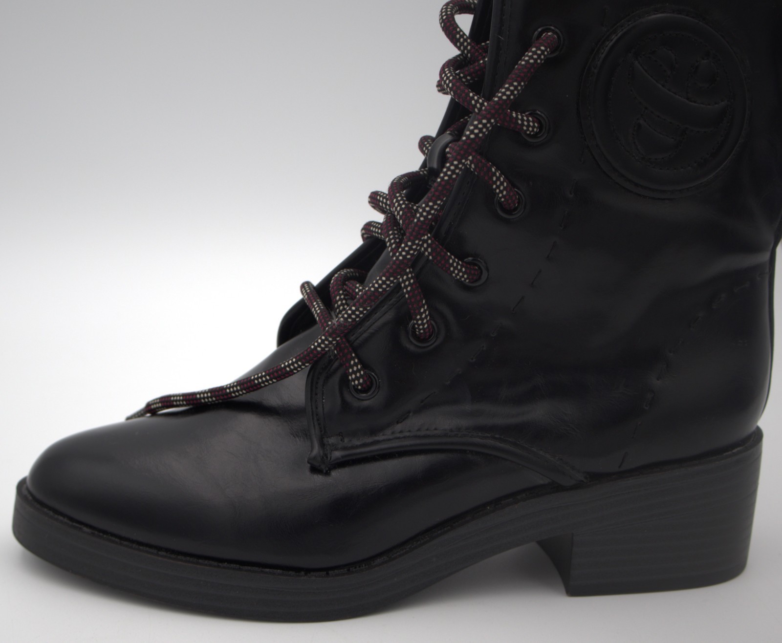 NWT Sam & Libby Melanie Boot Women’s US 8 Black Combat Lace Up Zip Boots Defect