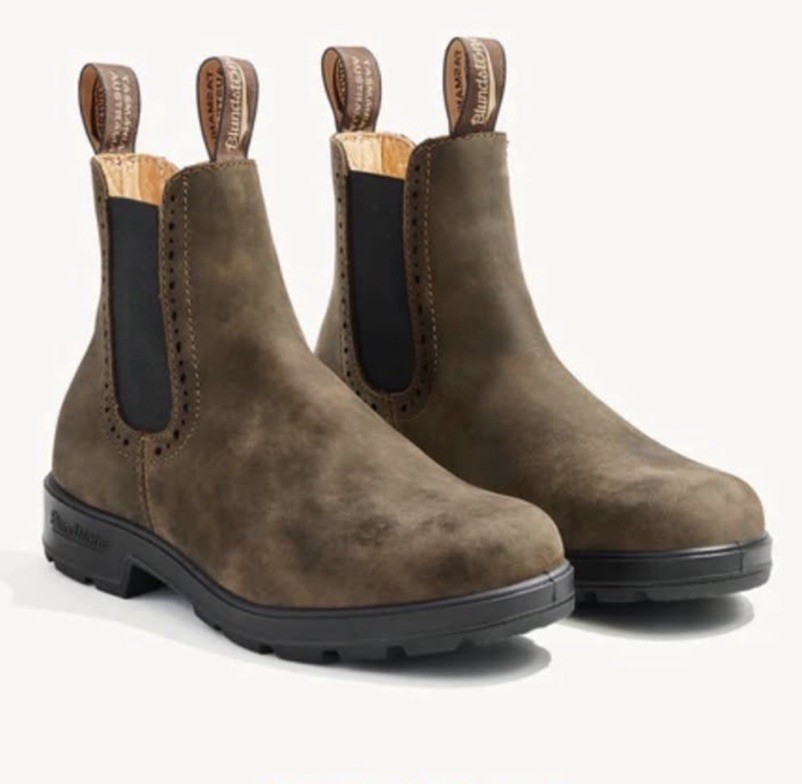 NWOB Women’s Blundstone’s #1351 Size 9 Rustic Brown Leather Chelsea Boots New