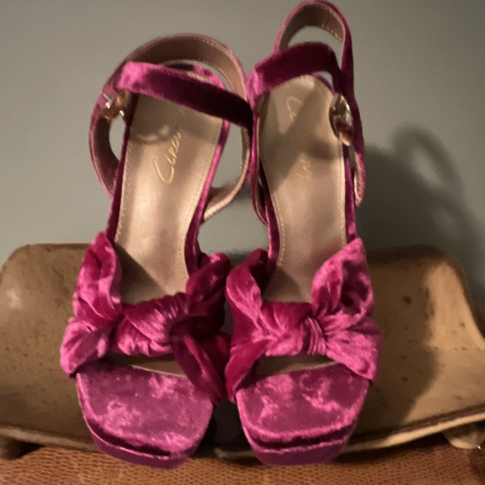 Circus by Sam Edelman Women’s Pink Velvet Platform Open Toe Bow Heels 5