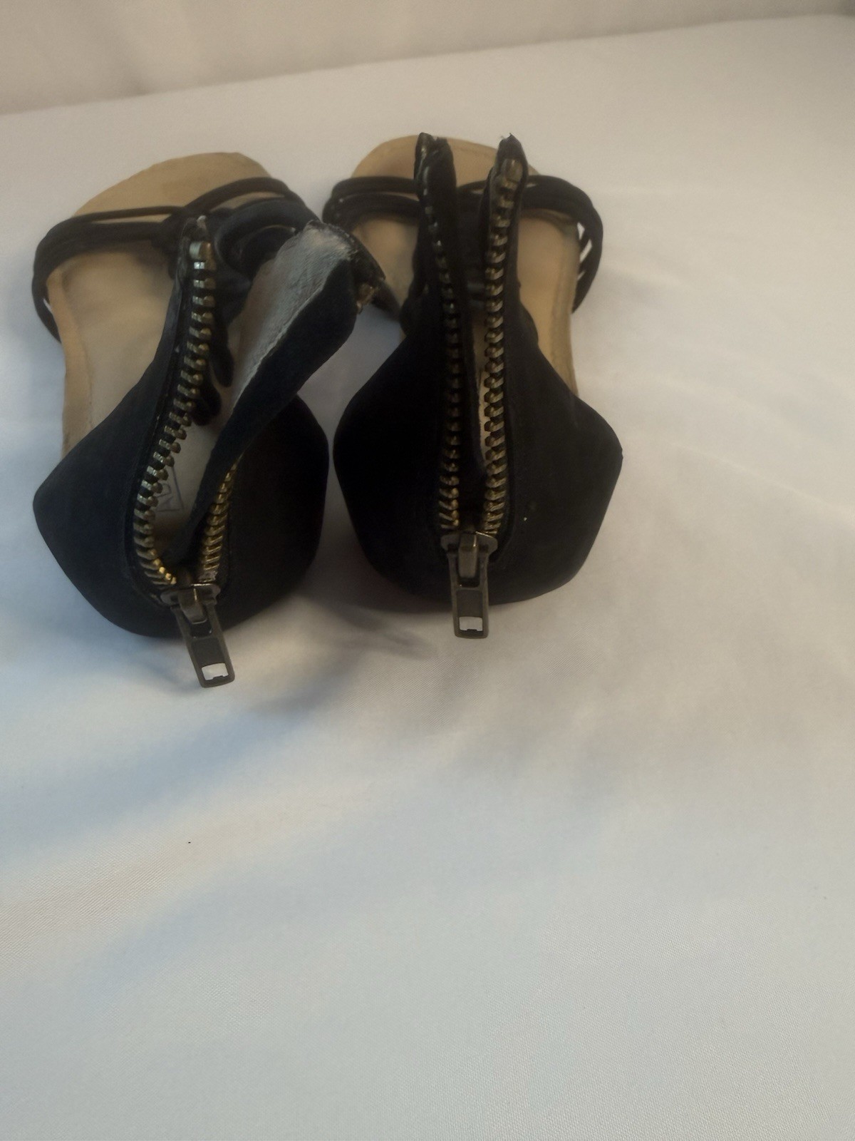 Adam Tucker by Me Too Cali Black Open Toe Gladiator CushIoned Sandal Sz 8