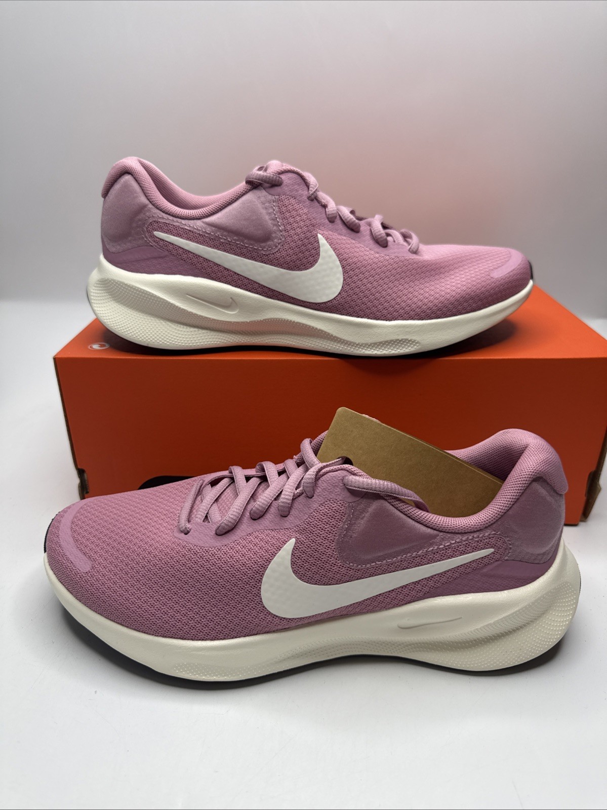 Nike Revolution 7 Women’s Size 8.5 Pink Sail White FB2208 Women’s Running Shoes