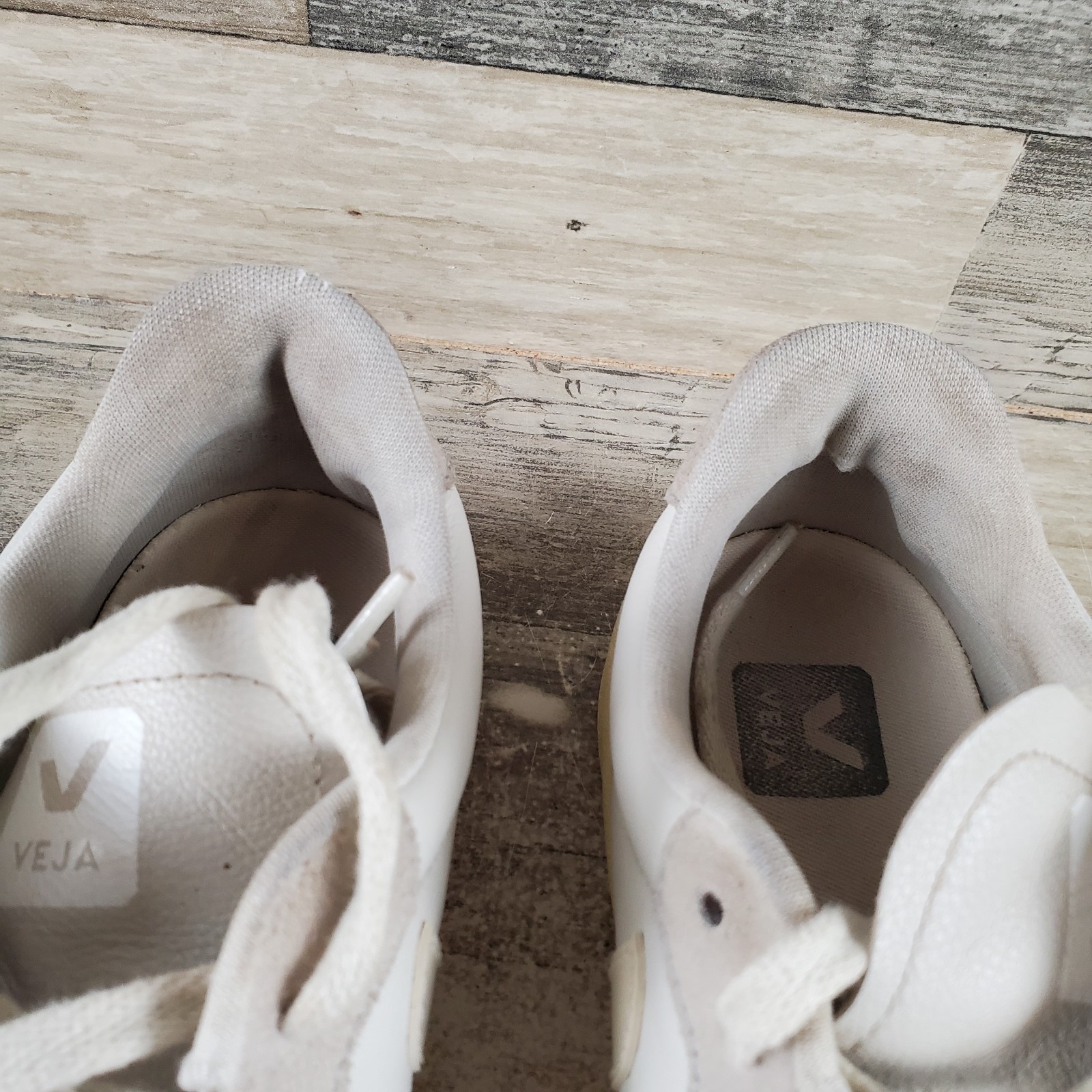 Veja V-90 O.T. Leather Womens Shoes Sz 7 Low Top Lace Sneakers