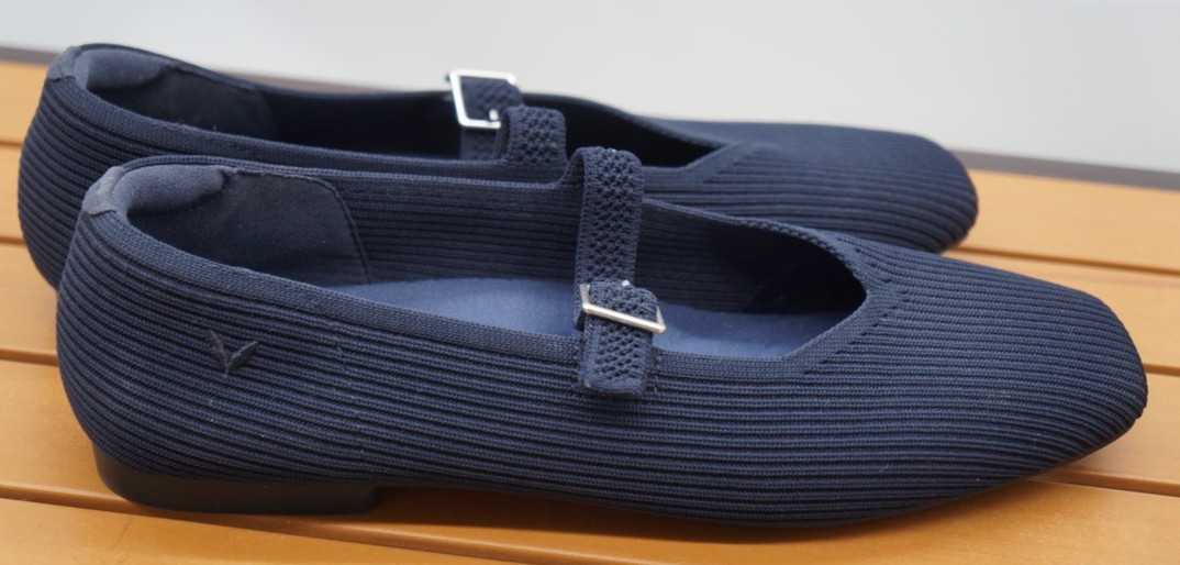 NWOB Vivaia Margot Square-Toe Mary Janes Ballet Flats Shoes Navy Blue Women’s 40