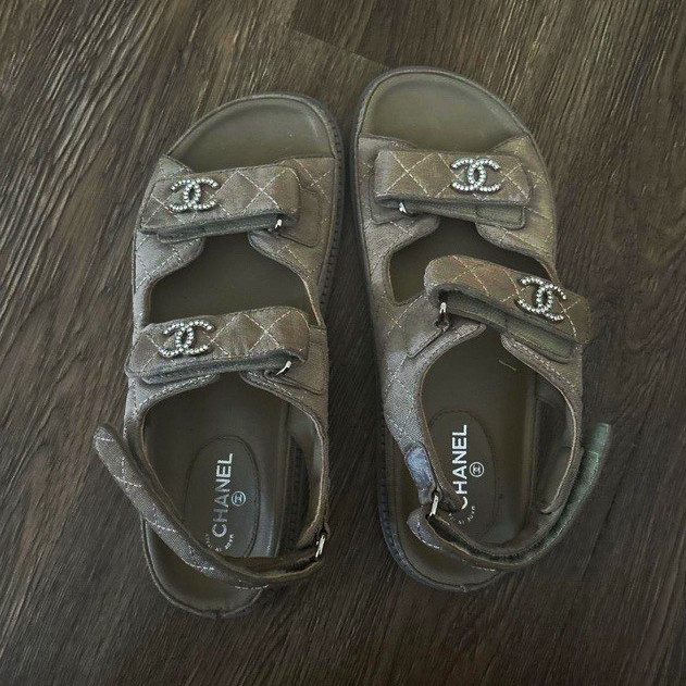 CHANEL Gray Quilted Logo Strappy Flat Sandals Hook & Loop Ankle Strap 8