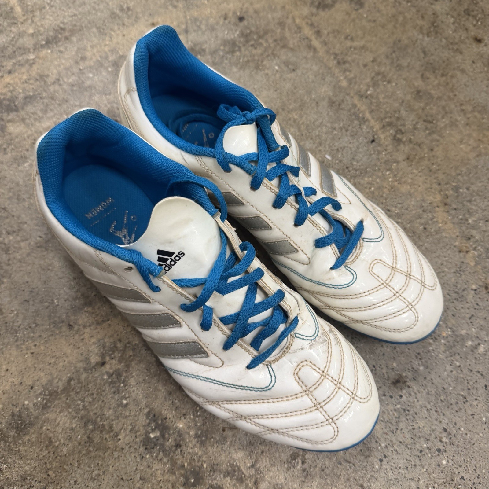 Adidas Womens 9 Soccer Cleats Matteo Nua TRX FG-W White Metallic Silver