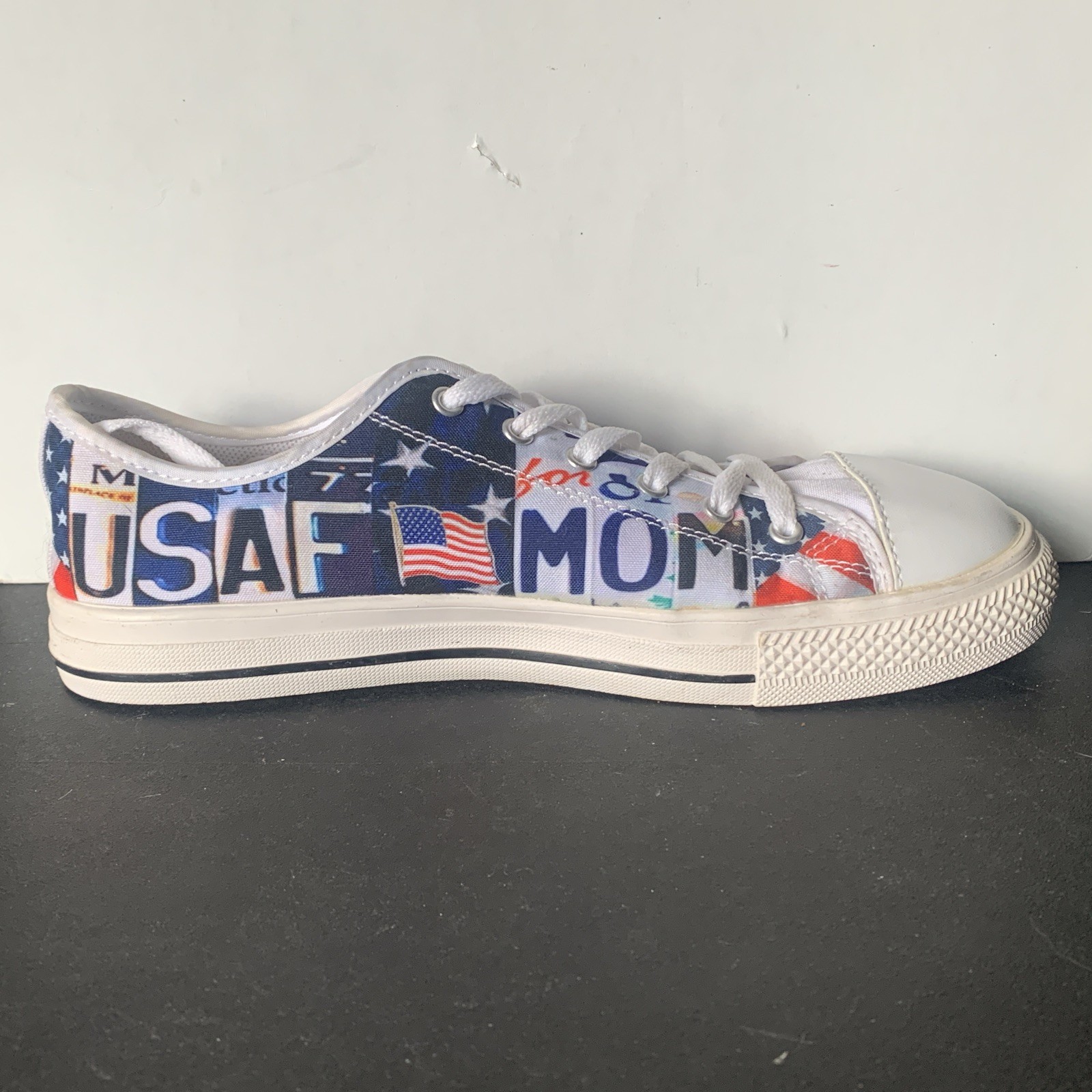 United States Air Force Mom Women’s Size 9 Sneakers Excellent Condition