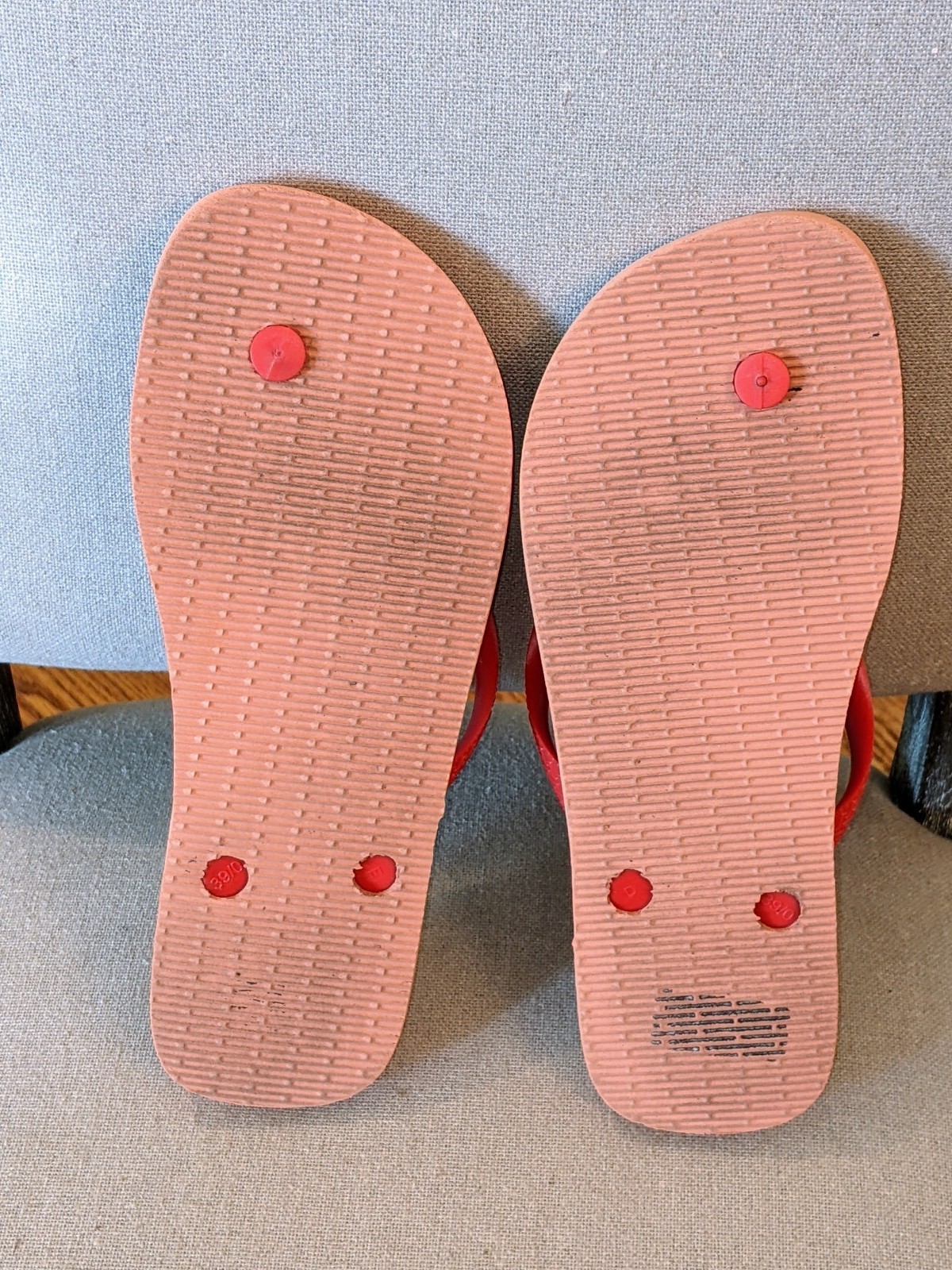 Havaianas Mickey & Minnie Flip Flops Size USA 9/10 Eur 41/42 Pre-worn