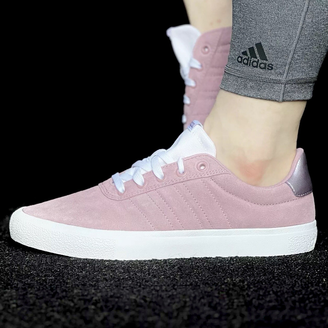 Adidas Vulc Raid3R Women’s Skate Shoe Suede Sneakers Pink White Athletic #181