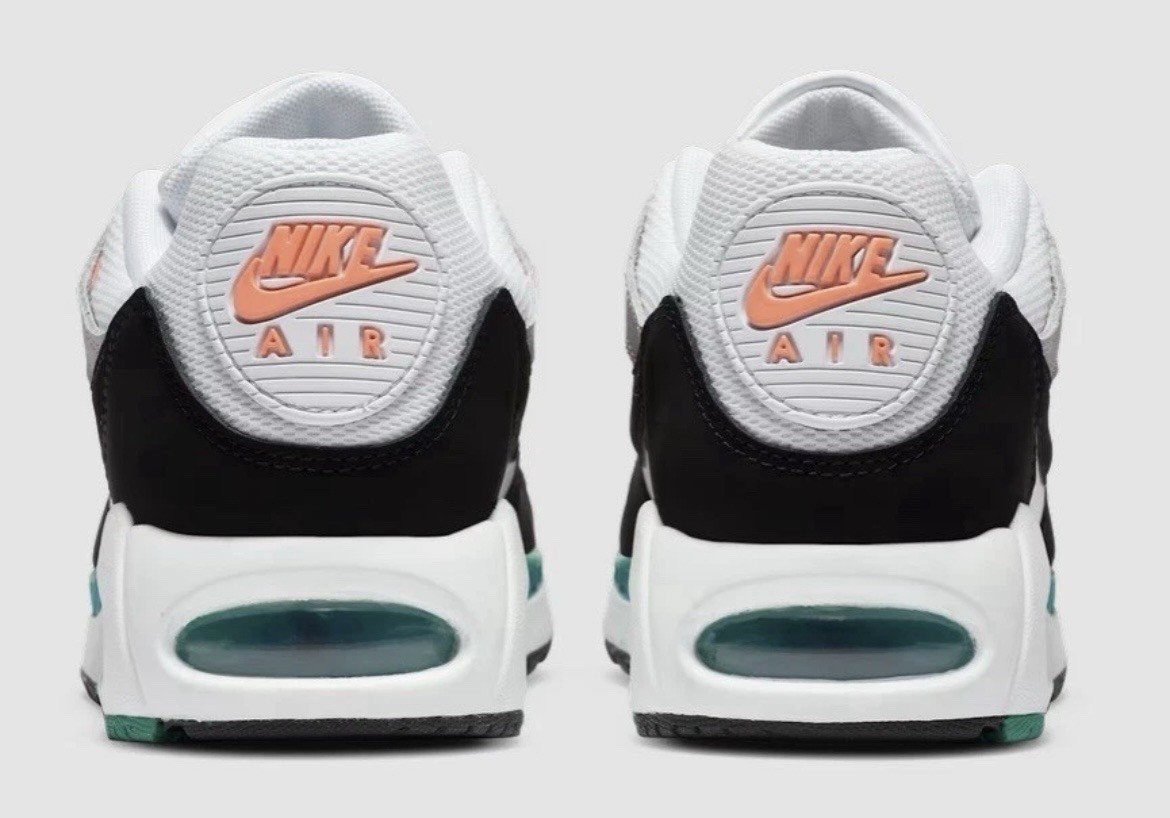 Women’s Nike Air Max Correlate 511417-136 Mango White Black Green Multi Size NEW