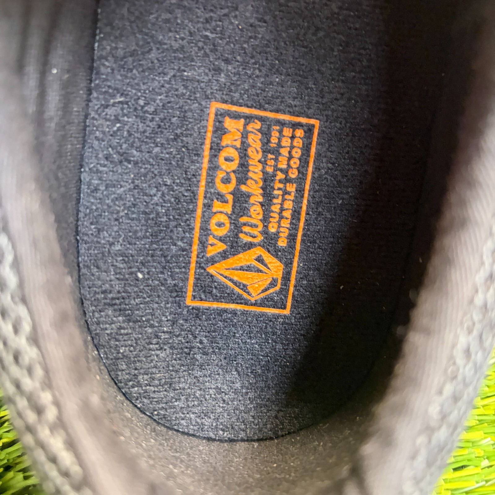 Volcom Chill Womens Size 8.5D Black Composite Toe Safety Work Slip-On Shoes
