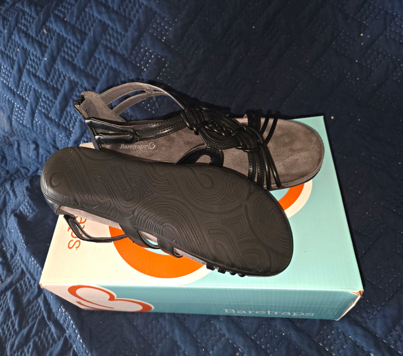 Baretraps Women’s Black Leather Strappy Braided Flat Zip Sandals 6.5M NIB