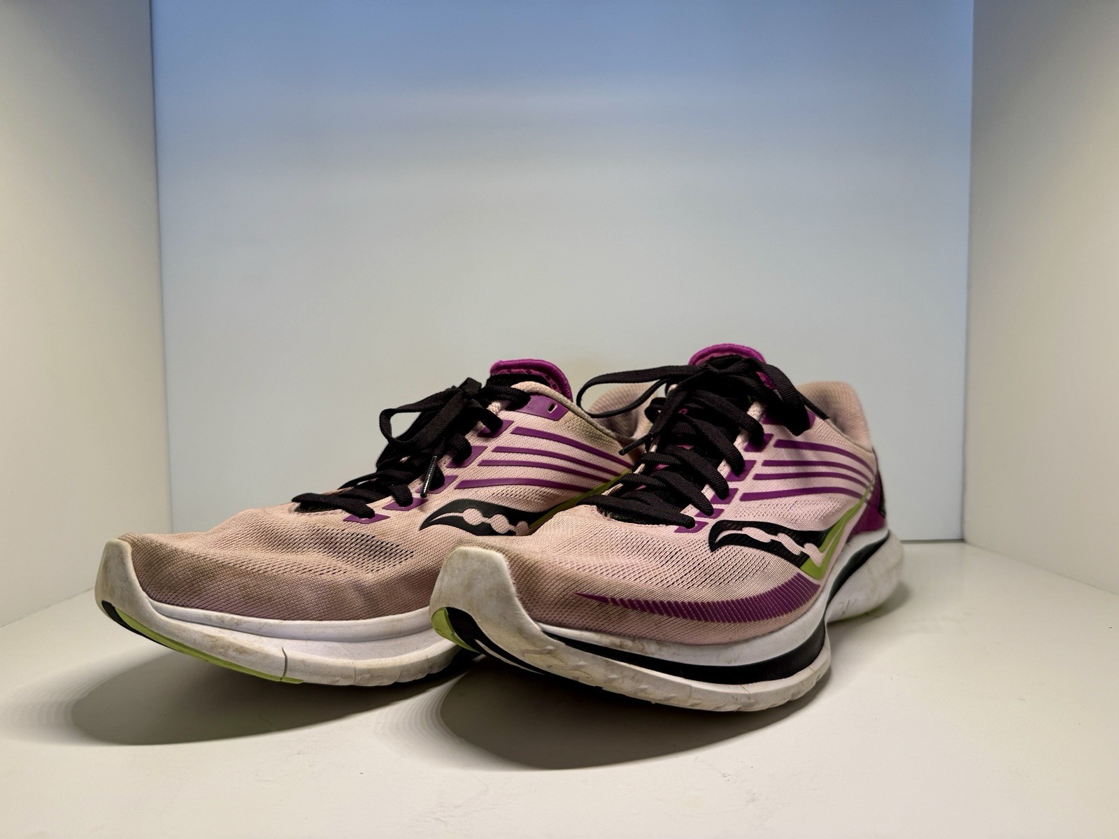 Saucony Women’s Kinvara 12 Running Shoe Fairytale/Razzle Size 7.5 Regular