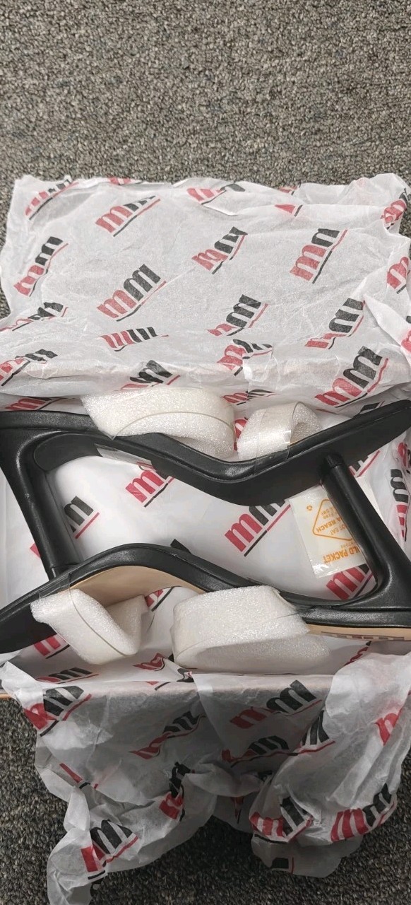 Women Transparent double Strap Squire open Black Heel. Never used brand new.