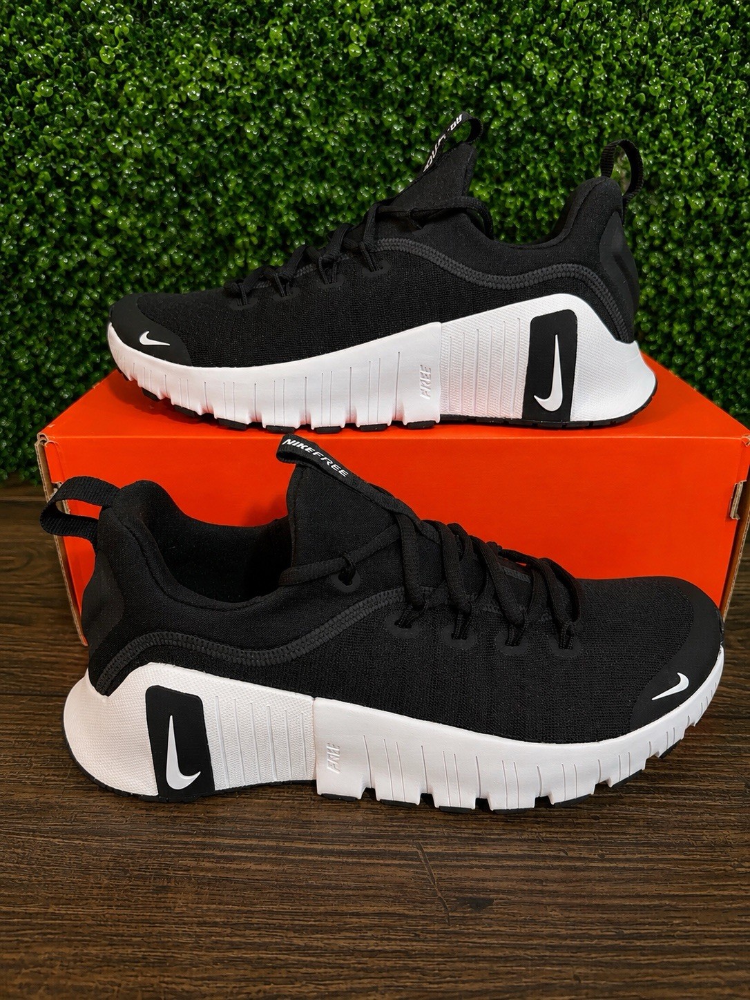Women Nike Free Metcon 6 Black White FJ7126-001 size 8.5