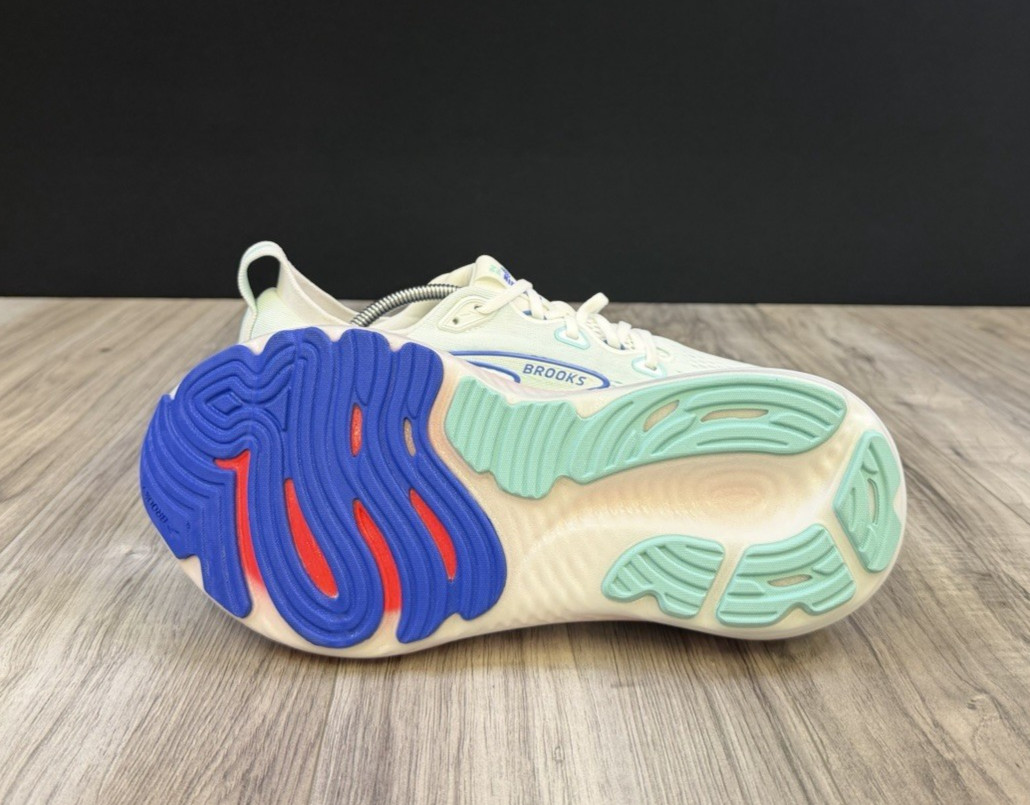 Brooks Glycerin 22 White Limpet Shell Women Running Size 10 1204341B110 NEW