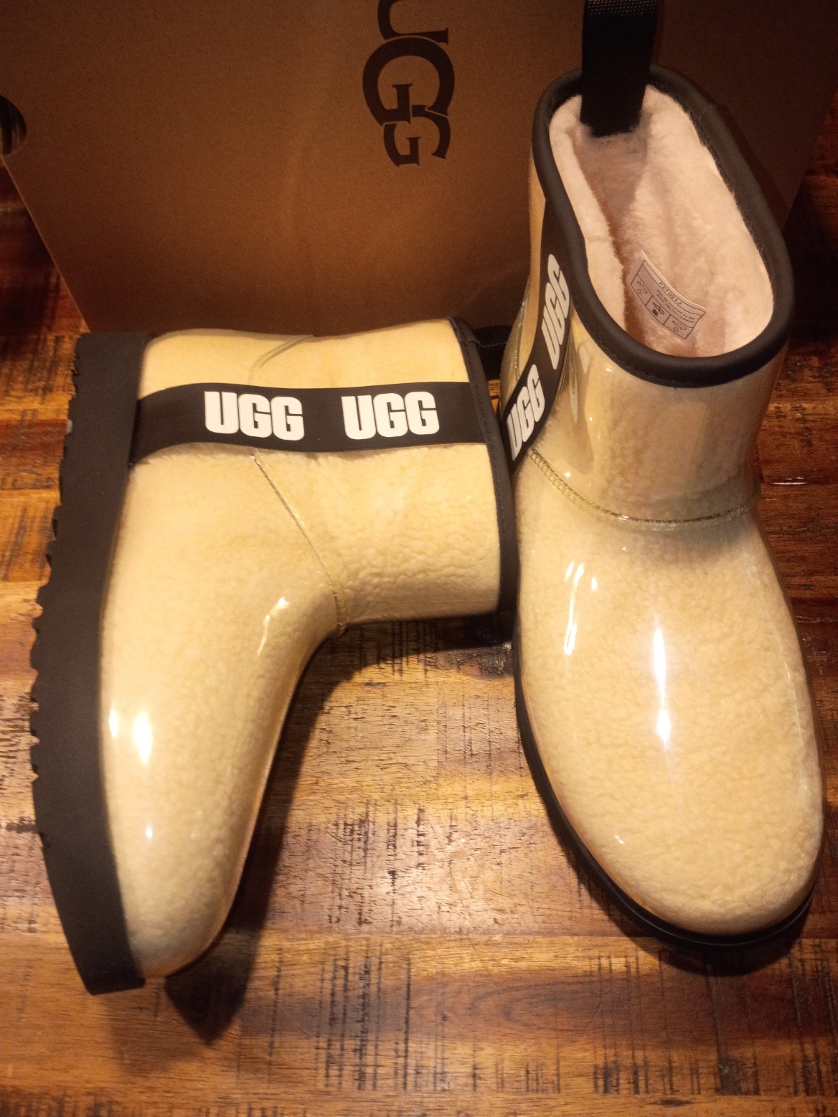 Womens UGG Classic Clear Mini Boots Waterproof Wool-Blend Cream White Sz 9 New