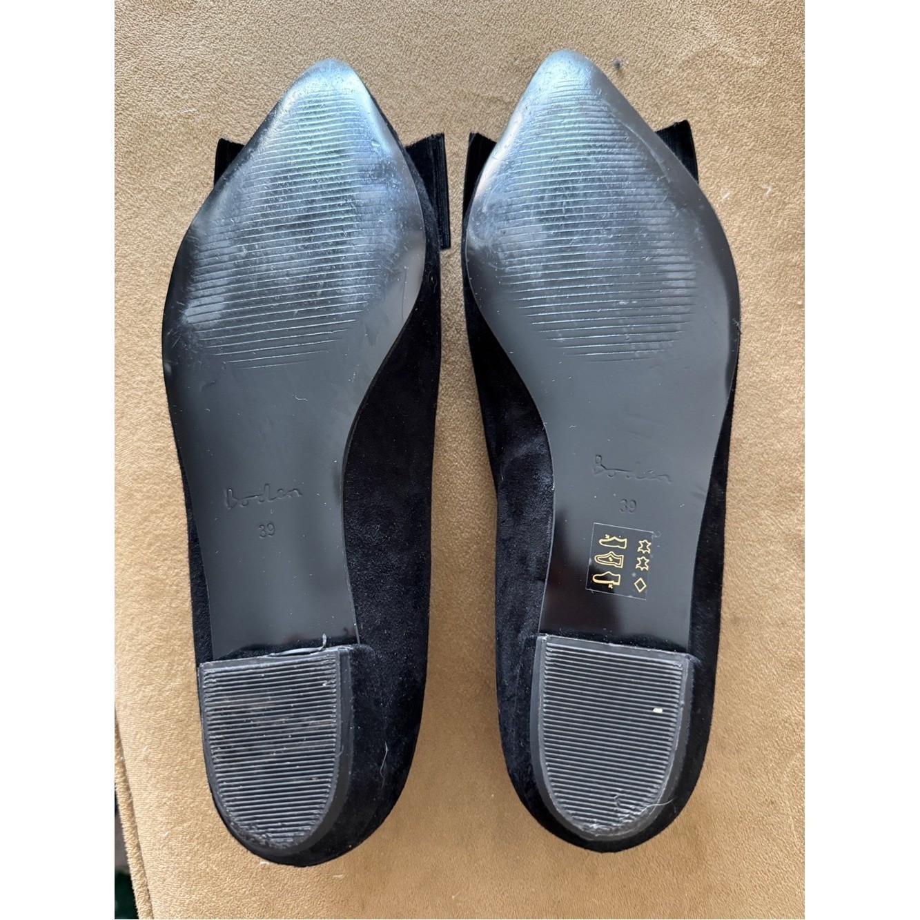 Boden Black Suede Pointed Toe Ballet Flats Grosgrain Ribbon Bows Size 39/ 8.5 US