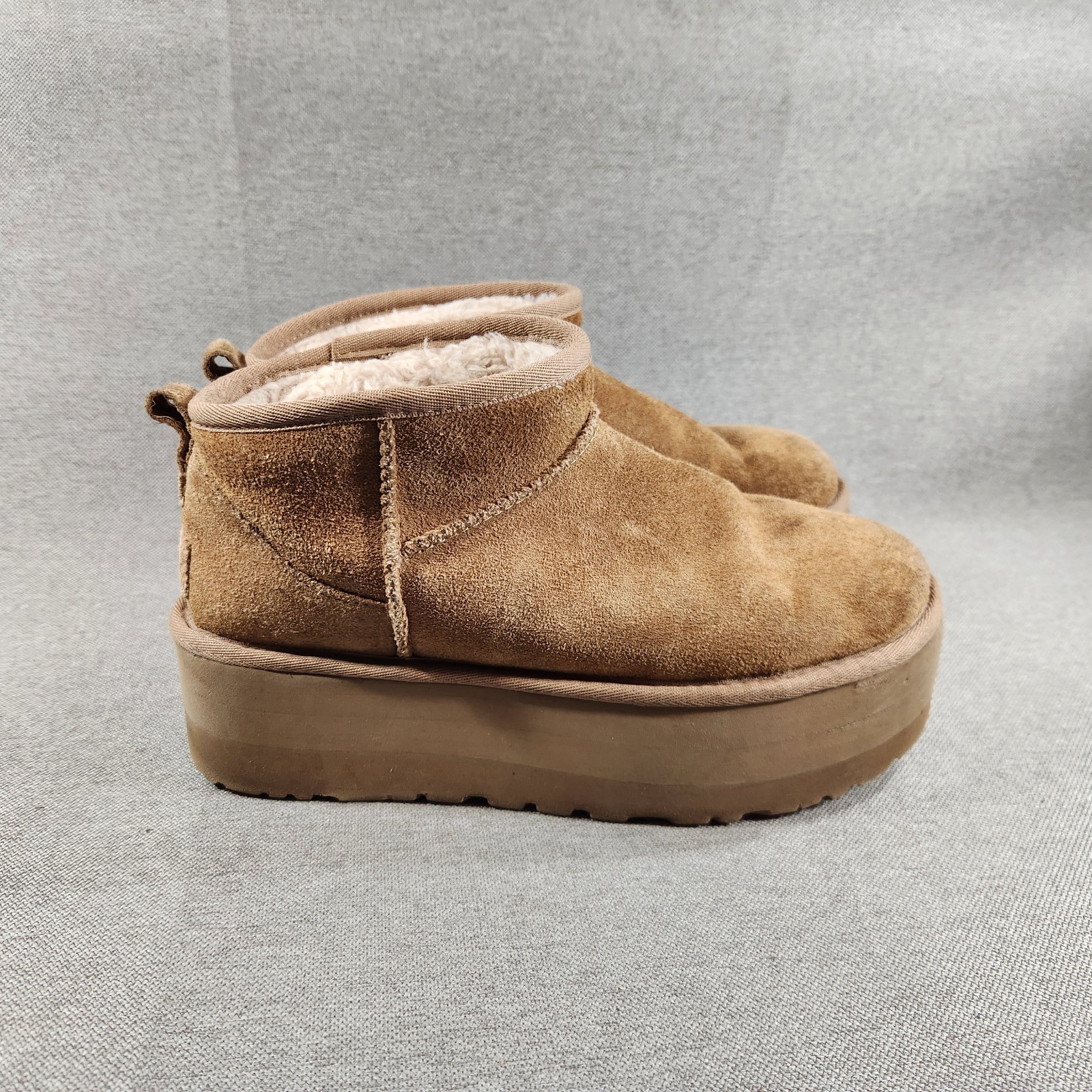 UGG Classic Ultra Mini Platform Womens Size 8 Chestnut Brown Suede Boots 1135092