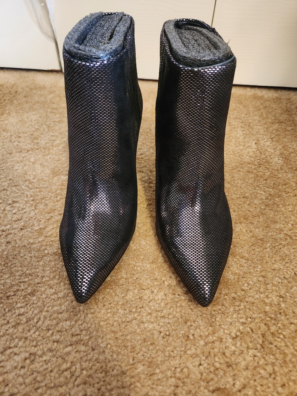 Nine West ankle boots, size 7.5, metallic, NEW w/ imperfections