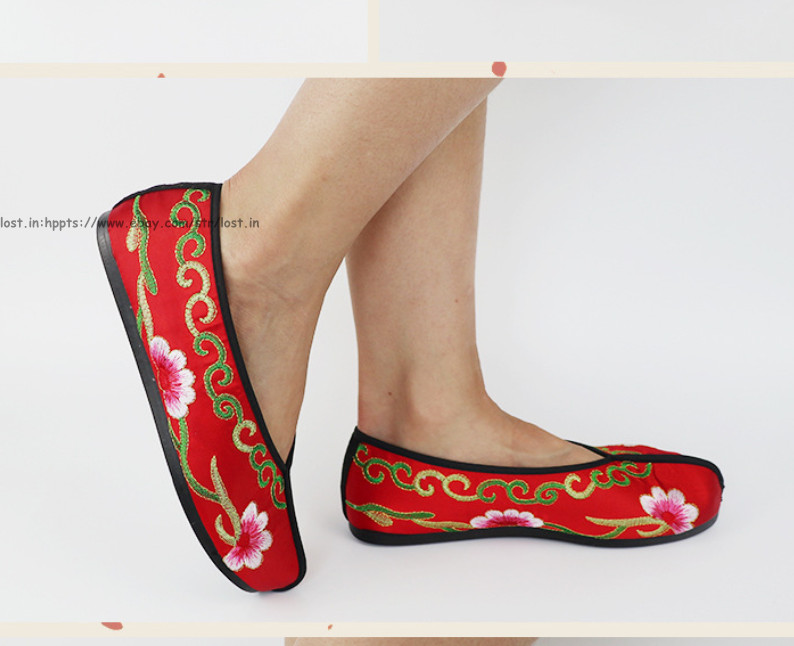 Men Women Chinese Embroidered Flats Opera Peking Opera Performance Floral Shoes