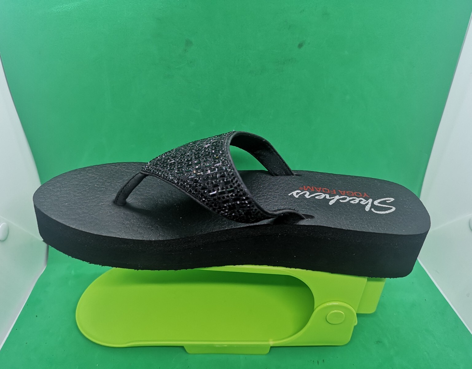 Skechers Yoga Foam 31601 Slip On Thong Flip Flop Sandals Women Sz 10 Black bling