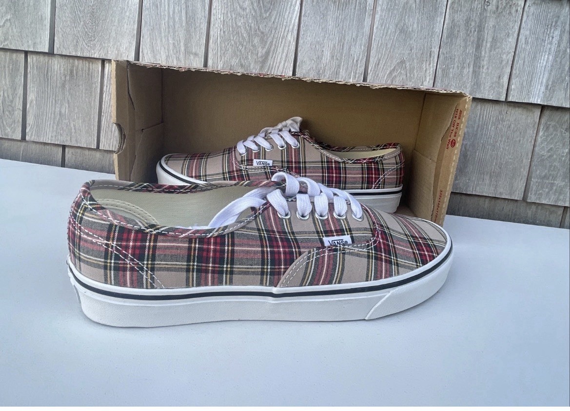 Vans Authentic Shoes Plaid Red White Low Top Skate Sneaker Women’s Size 7.5 NEW
