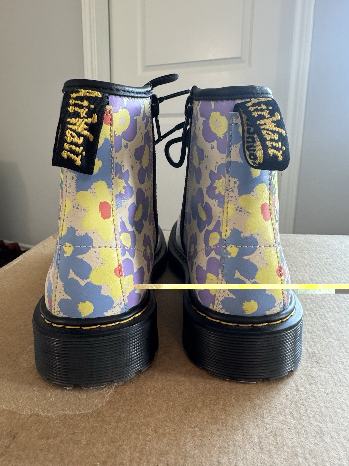 Dr. Martens 1460 J Floral Boots Kids US 4 / Women’s 5 EU 36 Side Zip 8-Eye