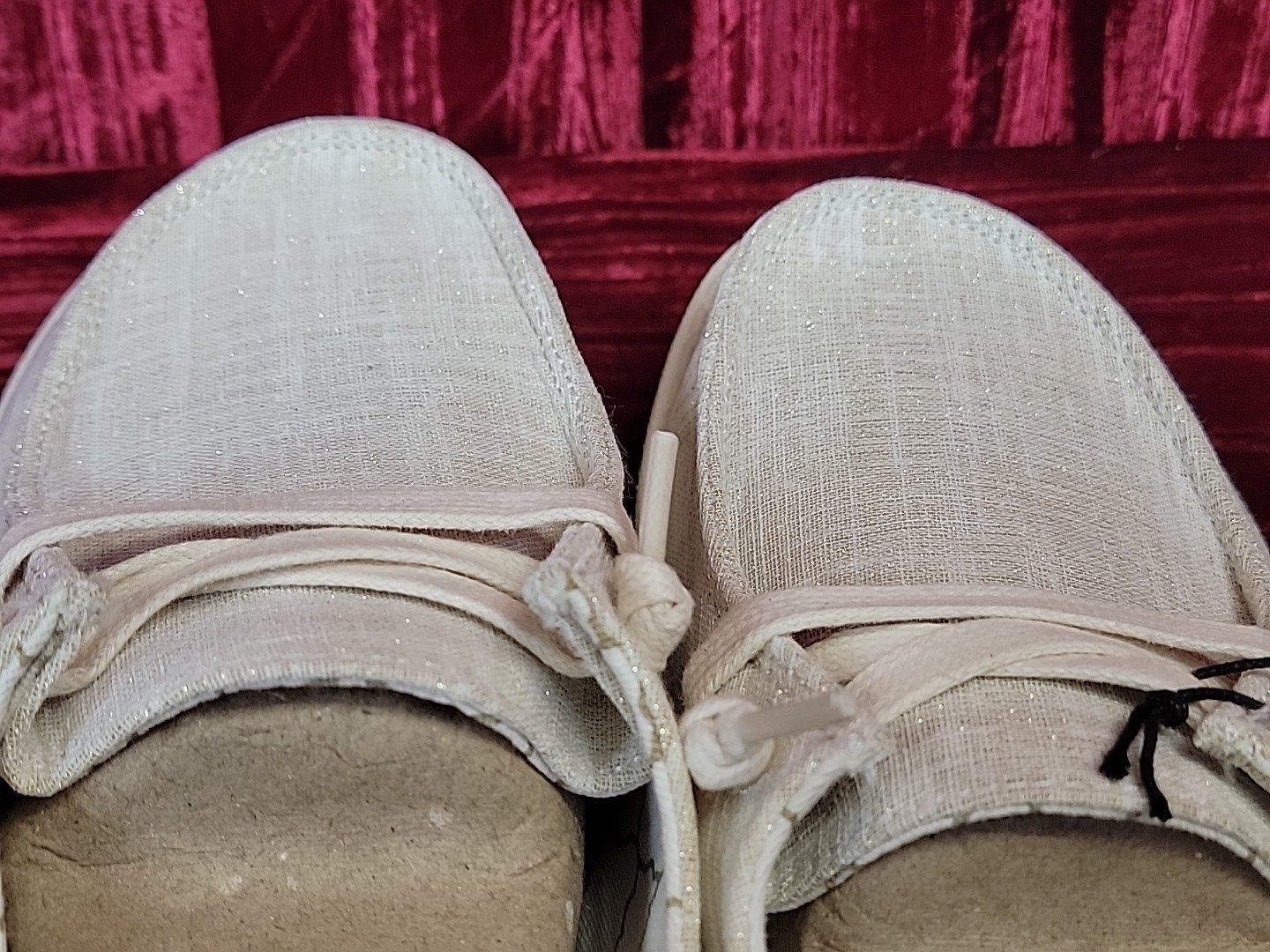 Hey Dude Ivory men’s 5 women’s 6.5 slip On casual shoe sheos new nwt Flats