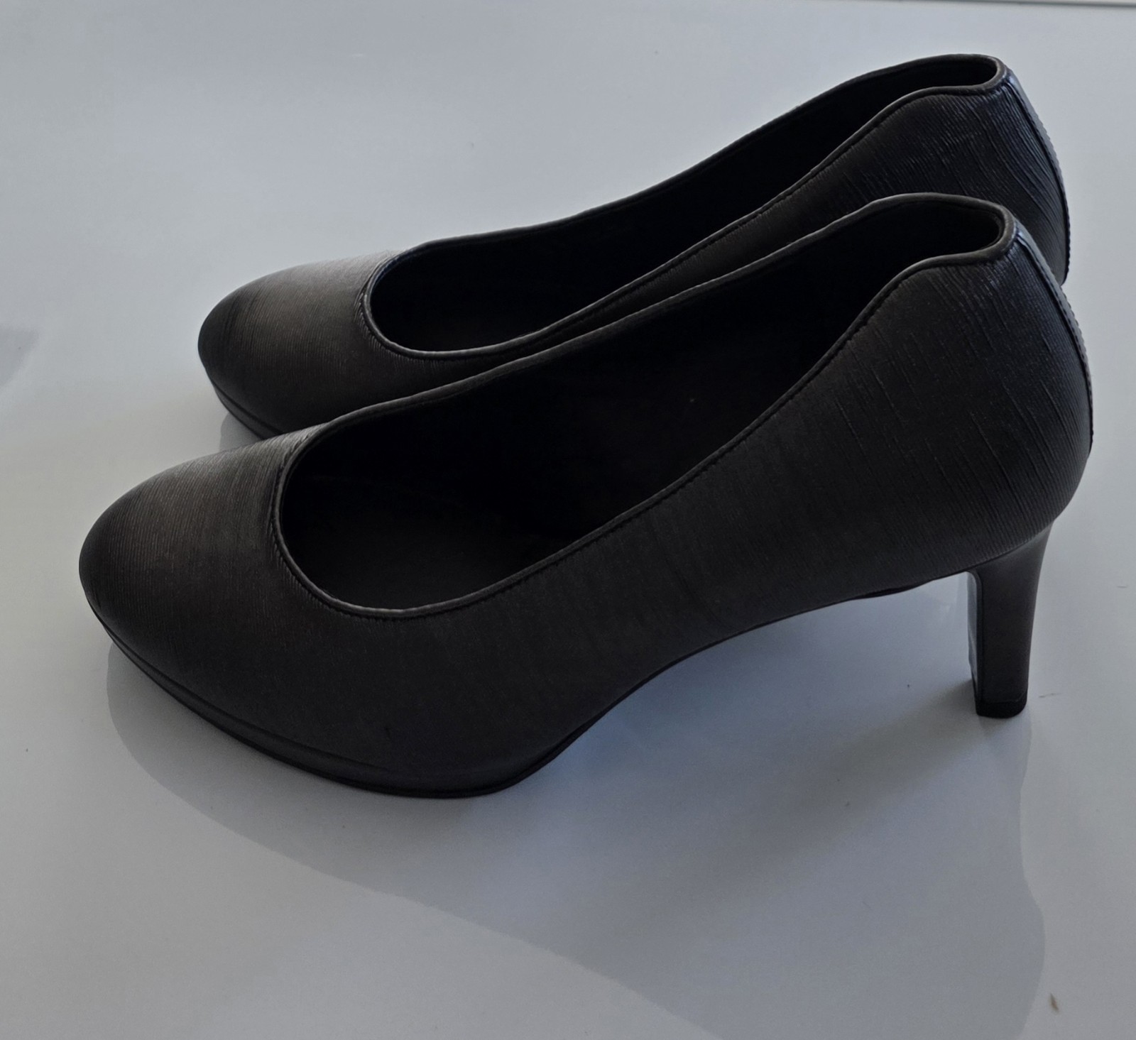 ECCO Baltimore Women’s Pump Heels Shoes Black Gold Size EU 41 Us 10-10.5