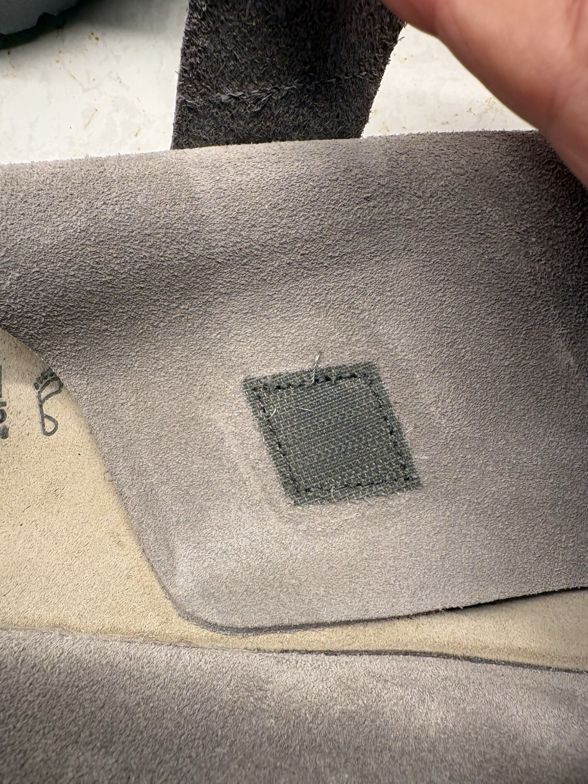 Kyoto Suede Slide Sandal Stone Coin Gray Taupe 41 W10 M8 NW