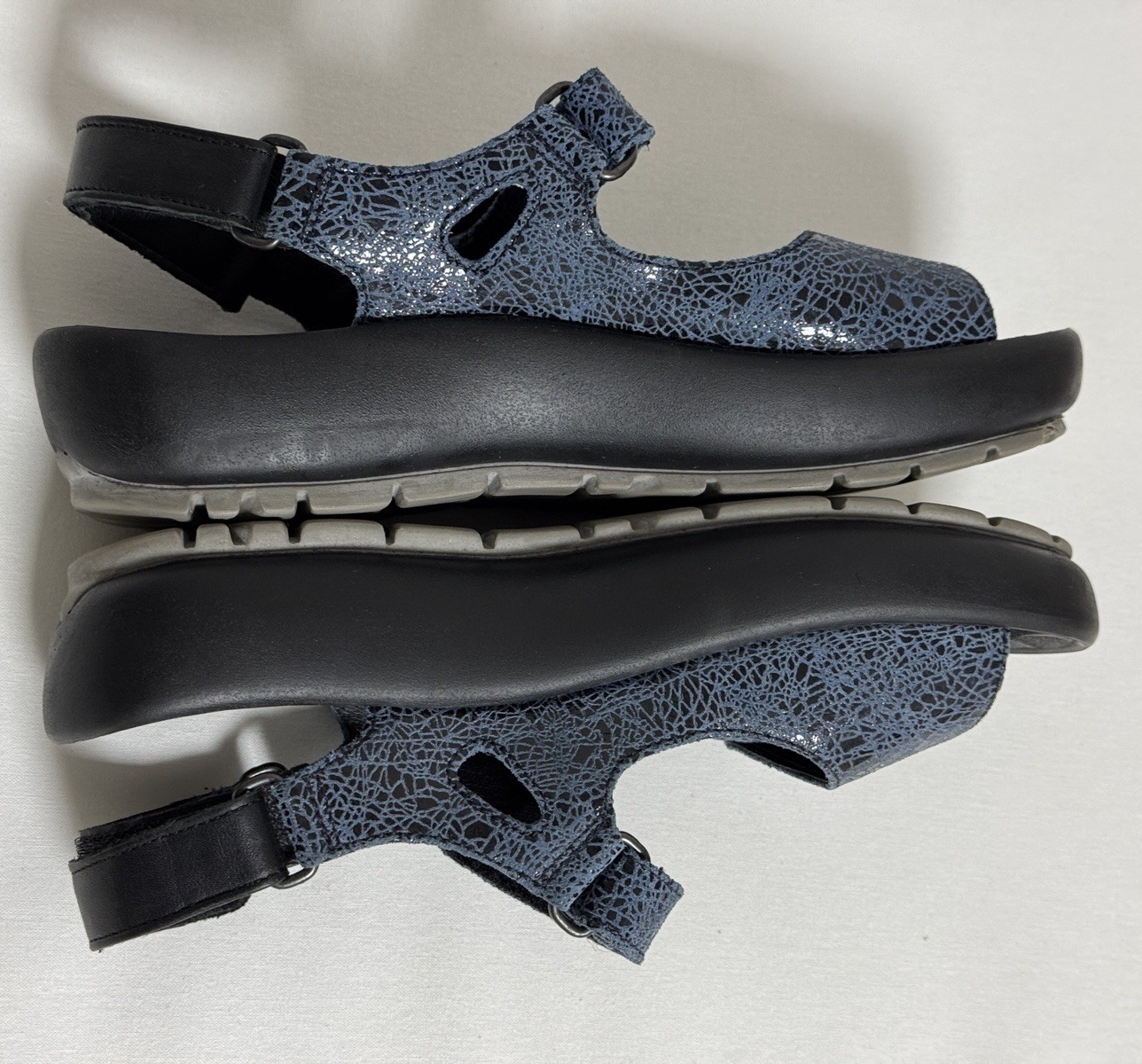 Wolky Rio Women’s Denim Crash Blue Leather Platform Sandals Sz 39