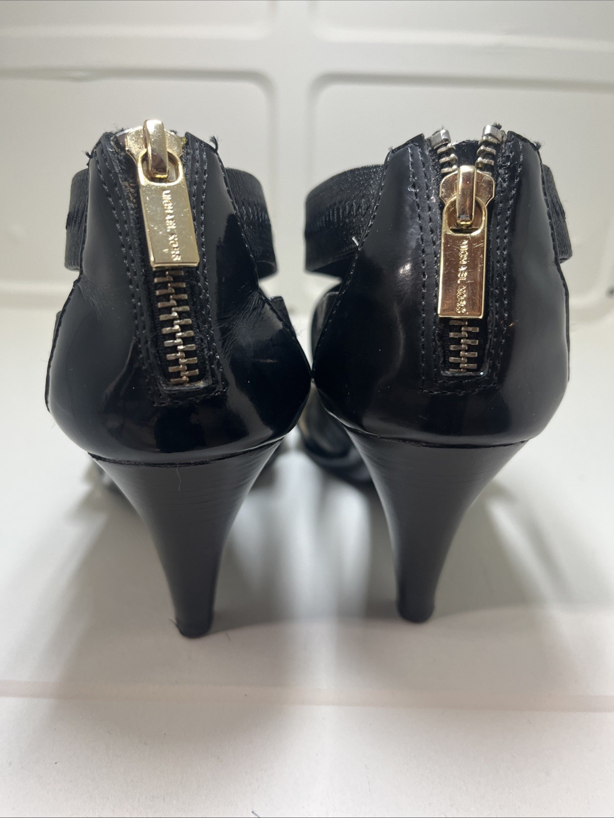 Ladies Michael Kors Black Sandal Like New Dressy Casual Party Office Size 7