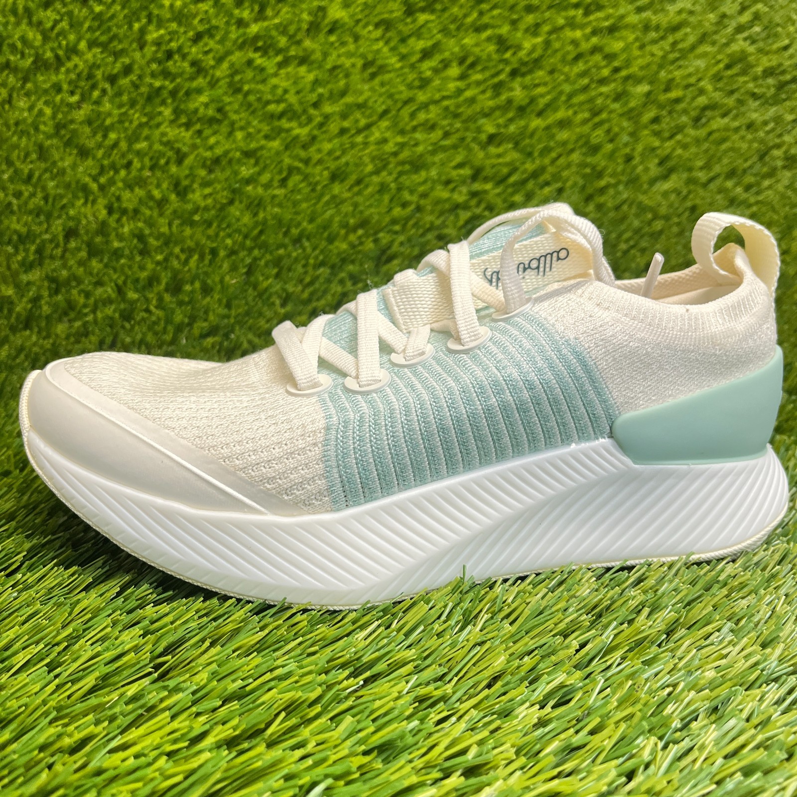 Allbirds Tree Glider Womens Size 5.5 Beige Blue Athletic Running Shoes Sneakers