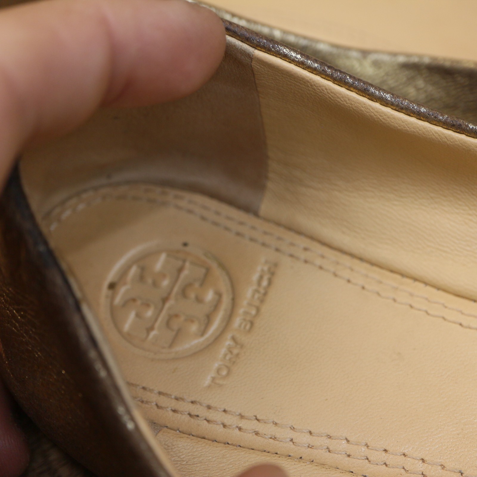 Tory Burch Chase Ballet Flats Size 8 M Metallic Gold Leather Bow Slip On Shoes