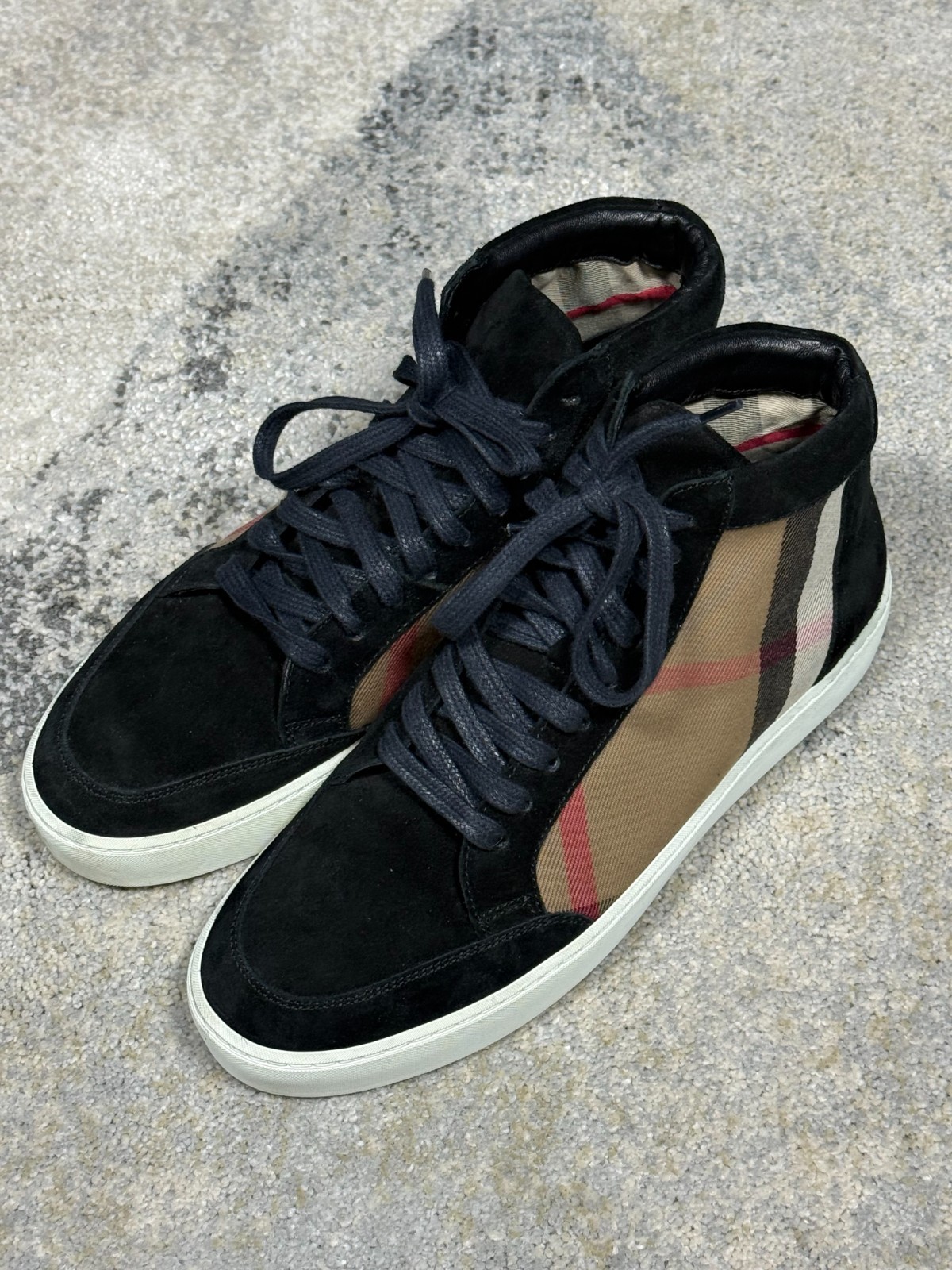 Burberry Sneakers Hi Top Women’s Size (38.5 EU-8 US) Nova Check Suede