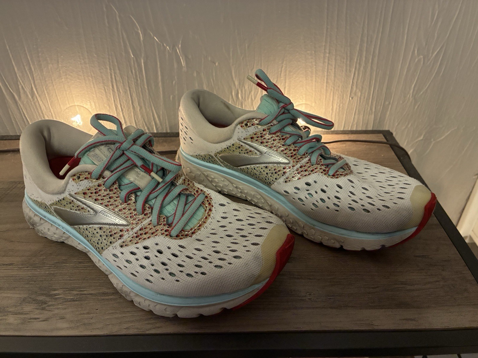 Women’s Brooks Glycerin Athletic Shoes Size 7 Medium