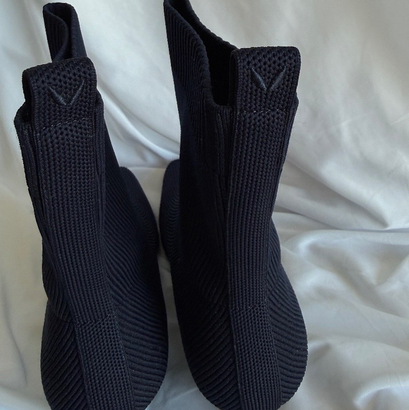 VIVAIA Navy Ribbed Knit Sock Ankle Boots Women’s EU 42 Sustainable Comfort EUC