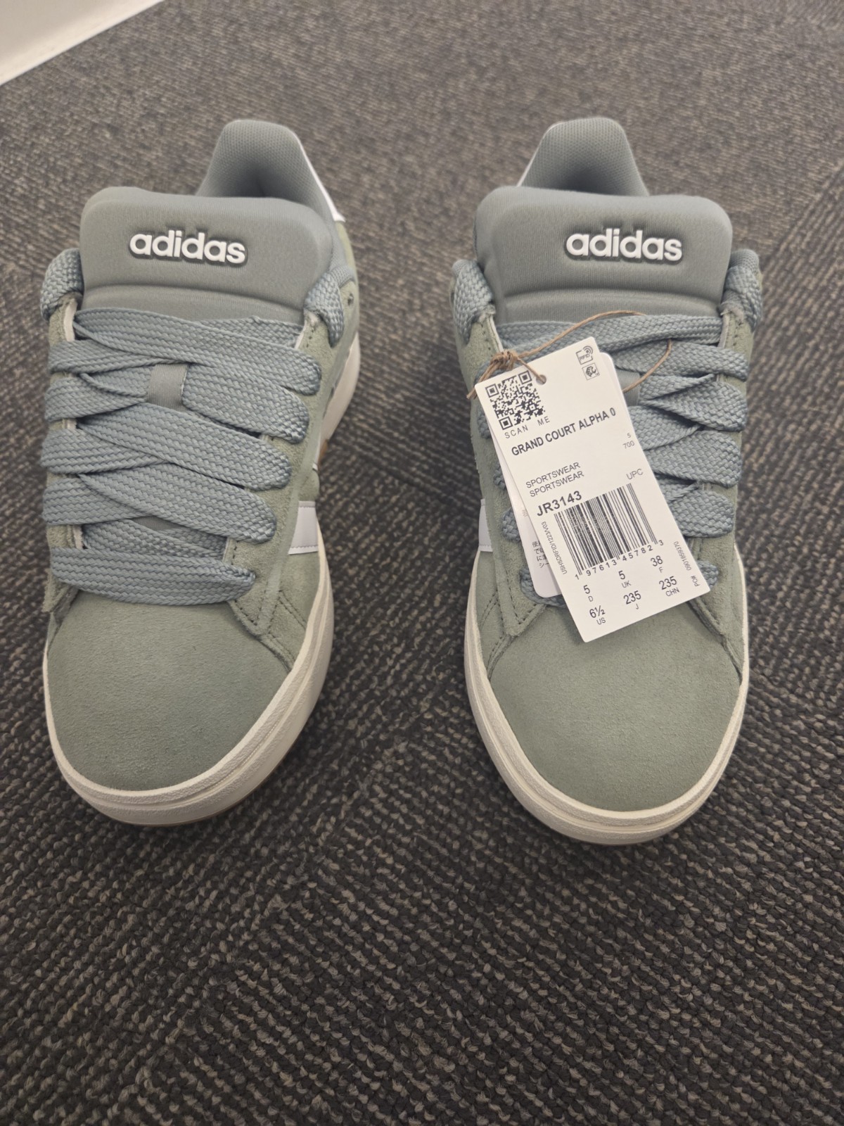 adidas Grand Court Alpha 00s Women’s Low Top Lace-Up Sneaker Silver Green JR3143