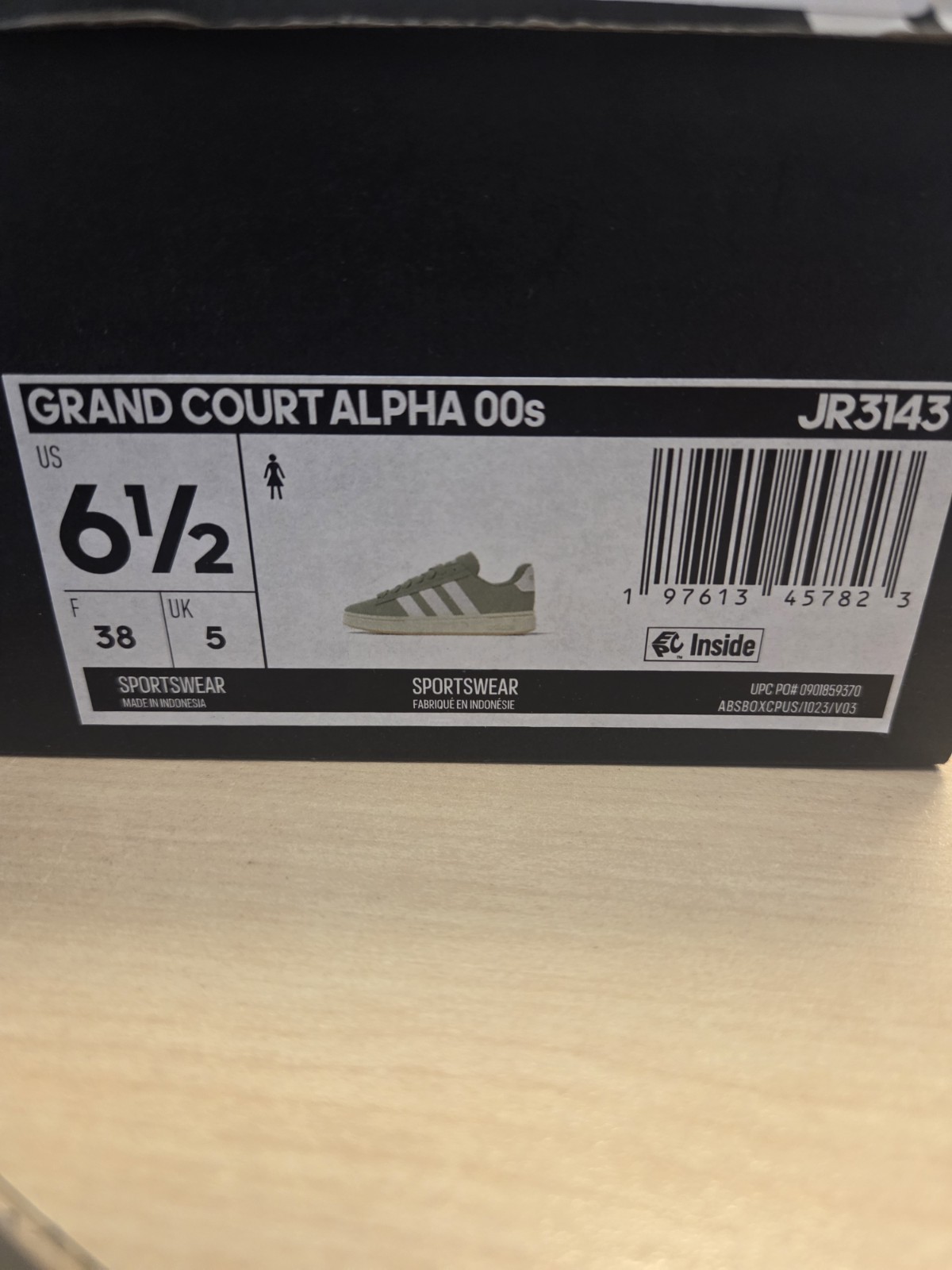 adidas Grand Court Alpha 00s Women’s Low Top Lace-Up Sneaker Silver Green JR3143