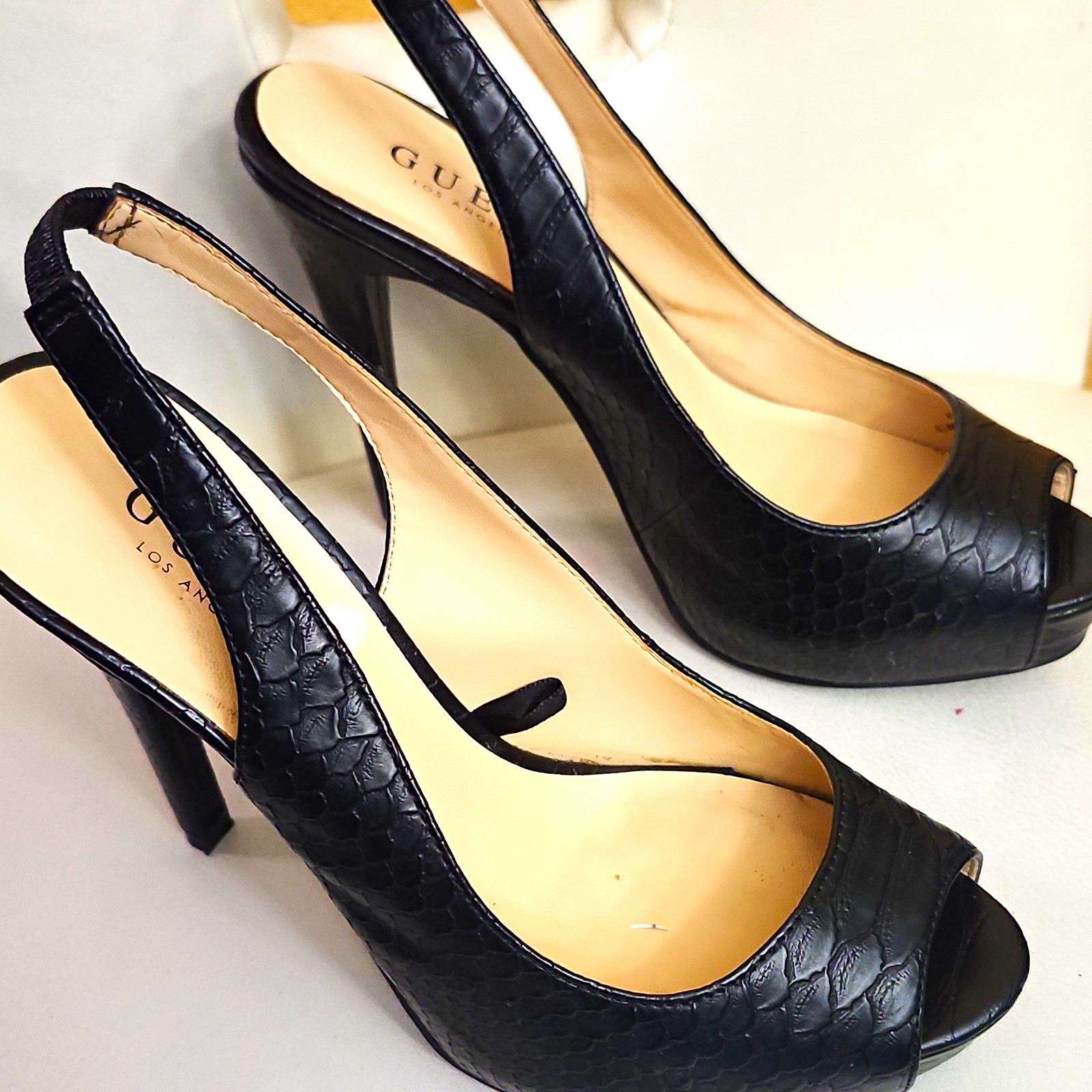 GUESS Women’s Black Croc Leather Platform Peep Toe Slingback Heels Size 7