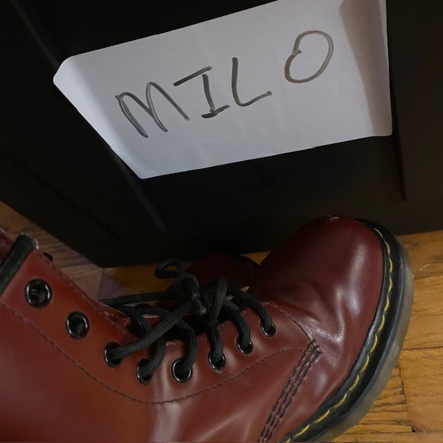 Dr. Martens 1460 Smooth Leather Combat Boots Womens 9 Oxblood Red 8-Eye 11821