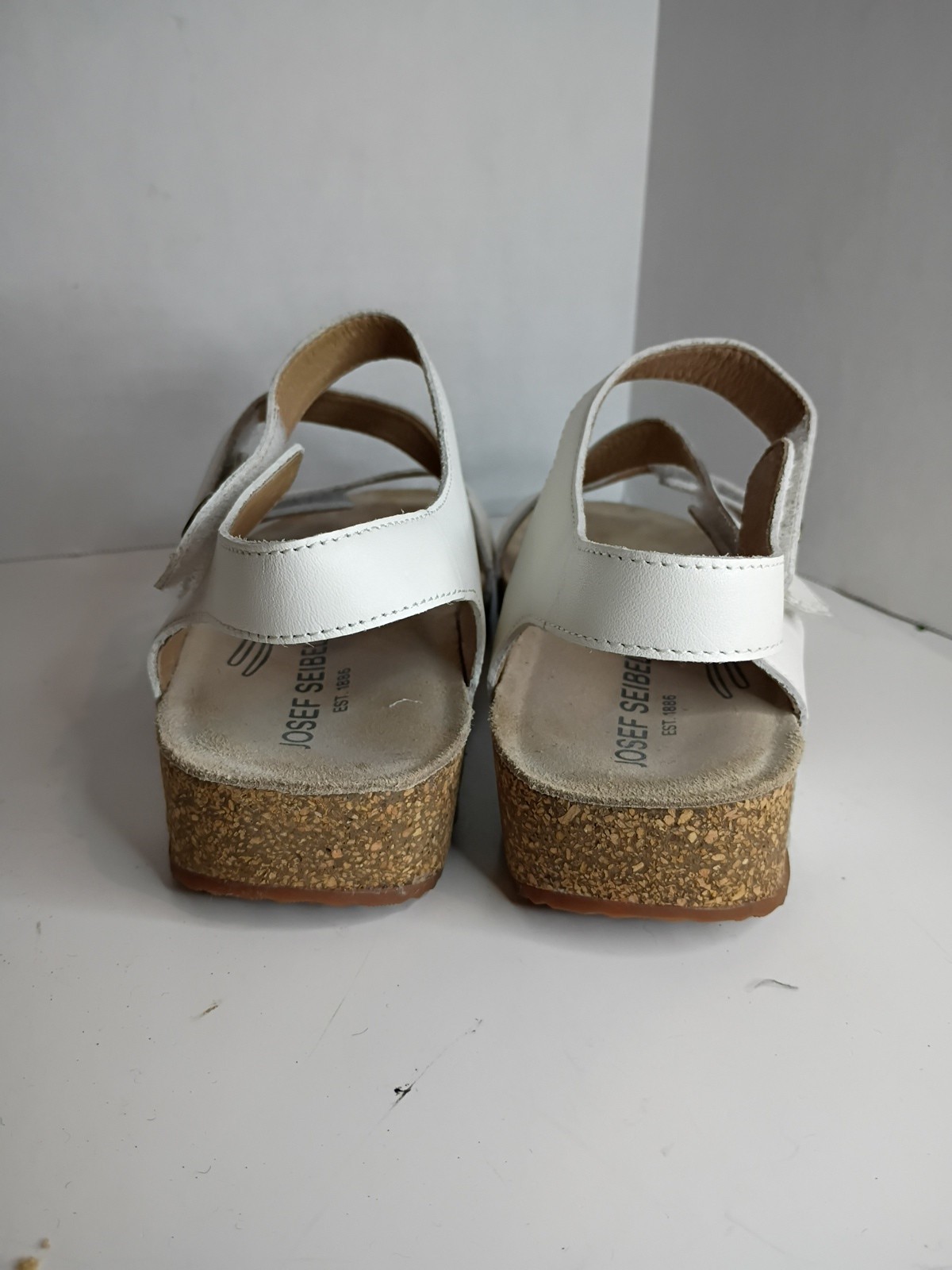 Josef Seibel Tonga 25 Women’s Sandals White Leather Size 39/8.5 Adjustable Comfy